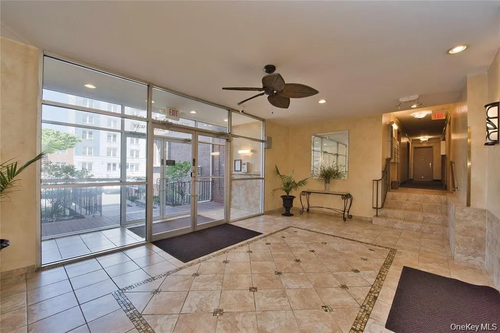 210 E Broadway, Long Beach, NY, 1 Bedroom Bedrooms, 4 Rooms Rooms,1 BathroomBathrooms,Residential,For Rent,E Broadway,0,KEY1018270 210 E Broadway, Long Beach, NY, 1 Bedroom Bedrooms, 4 Rooms Rooms,1 BathroomBathrooms,Residential,For Rent,E Broadway,0,KEY1018270