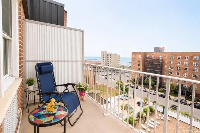 210 E Broadway, Long Beach, NY, 1 Bedroom Bedrooms, 4 Rooms Rooms,1 BathroomBathrooms,Residential,For Rent,E Broadway,0,1018270 210 E Broadway, Long Beach, NY, 1 Bedroom Bedrooms, 4 Rooms Rooms,1 BathroomBathrooms,Residential,For Rent,E Broadway,0,1018270
