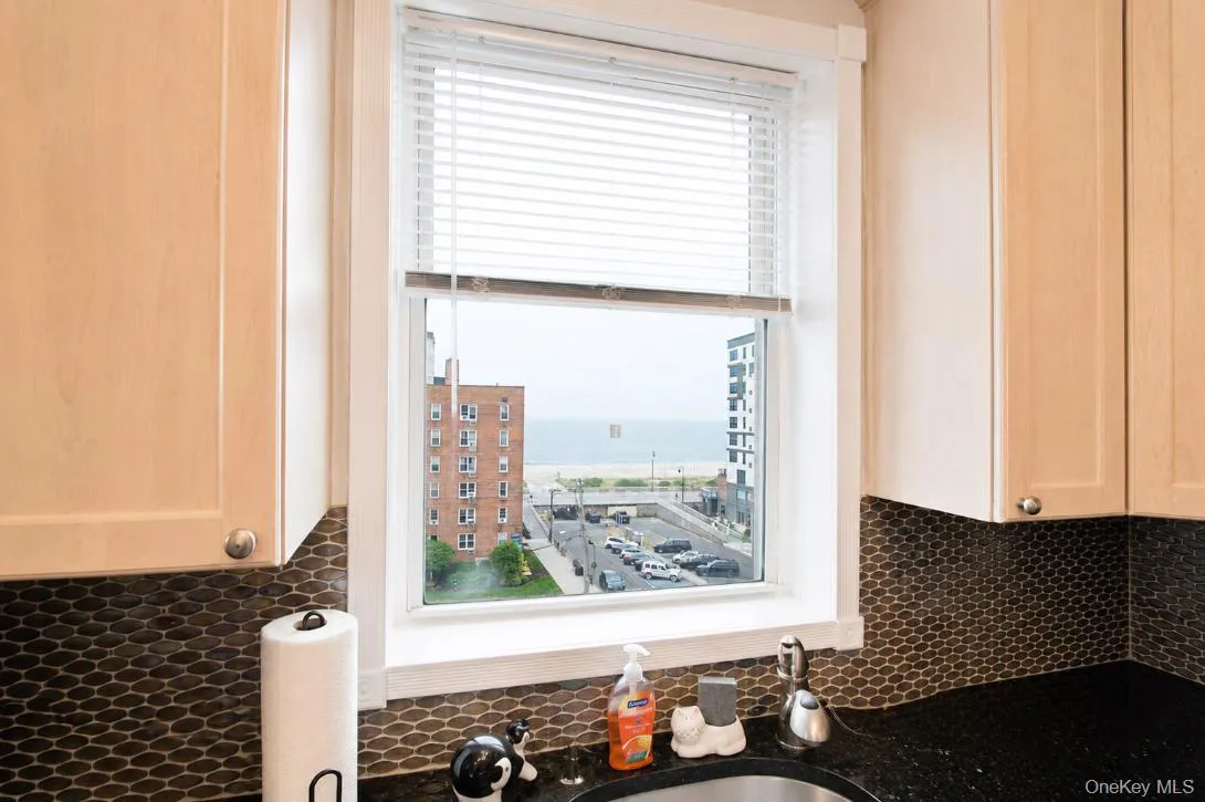 210 E Broadway, Long Beach, NY, 1 Bedroom Bedrooms, 4 Rooms Rooms,1 BathroomBathrooms,Residential,For Rent,E Broadway,0,1018270 210 E Broadway, Long Beach, NY, 1 Bedroom Bedrooms, 4 Rooms Rooms,1 BathroomBathrooms,Residential,For Rent,E Broadway,0,1018270
