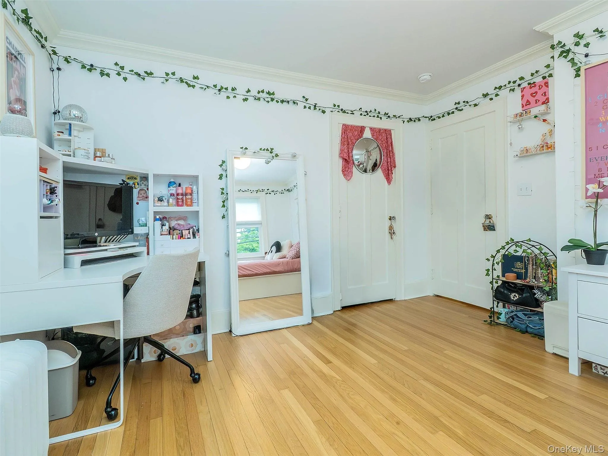 33 Oakland Street, Huntington, NY, 4 Bedrooms Bedrooms, 8 Rooms Rooms,1 BathroomBathrooms,Residential,For Rent,Oakland,0,KEY1018275 33 Oakland Street, Huntington, NY, 4 Bedrooms Bedrooms, 8 Rooms Rooms,1 BathroomBathrooms,Residential,For Rent,Oakland,0,KEY1018275