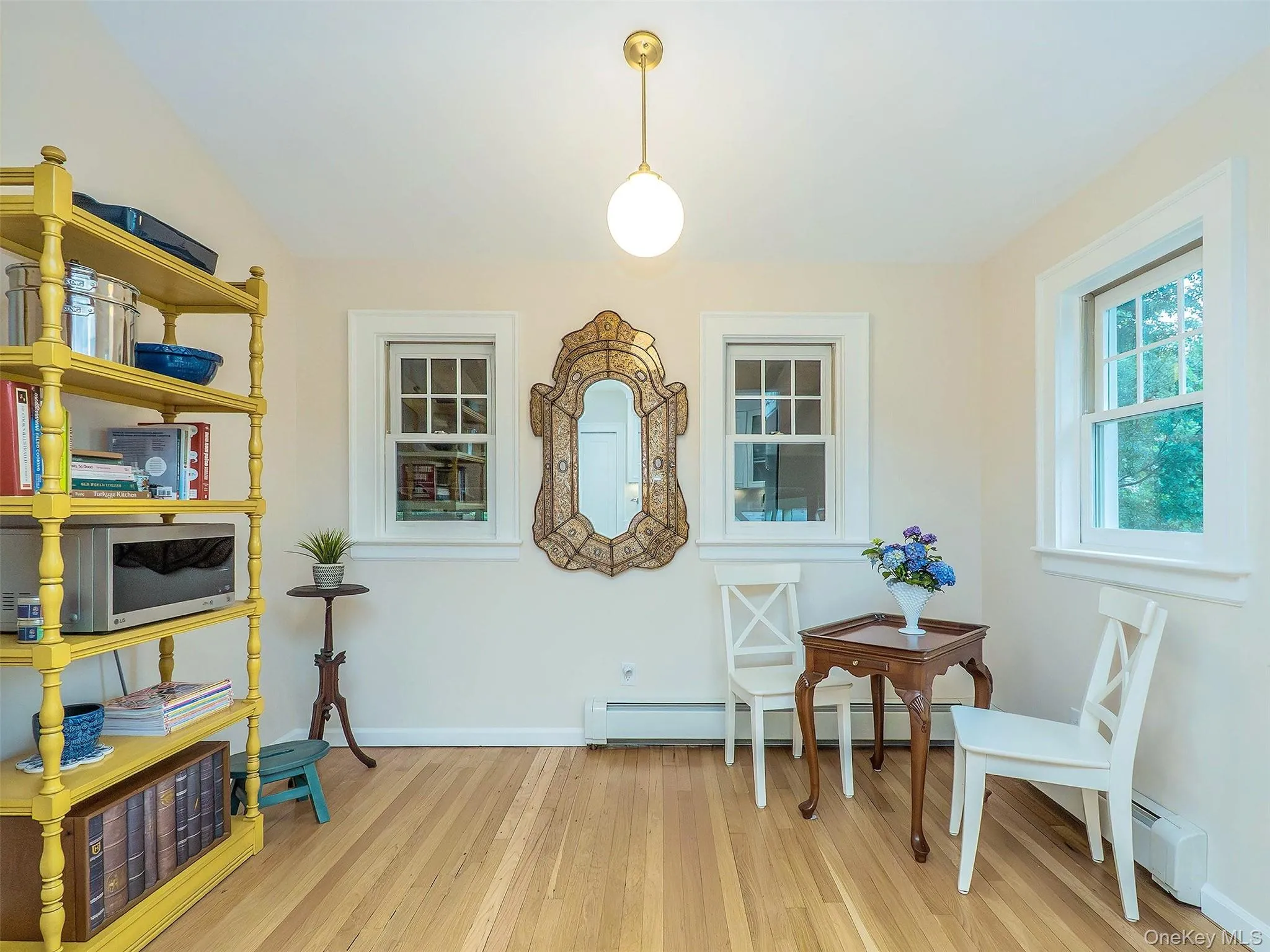 33 Oakland Street, Huntington, NY, 4 Bedrooms Bedrooms, 8 Rooms Rooms,1 BathroomBathrooms,Residential,For Rent,Oakland,0,KEY1018275 33 Oakland Street, Huntington, NY, 4 Bedrooms Bedrooms, 8 Rooms Rooms,1 BathroomBathrooms,Residential,For Rent,Oakland,0,KEY1018275