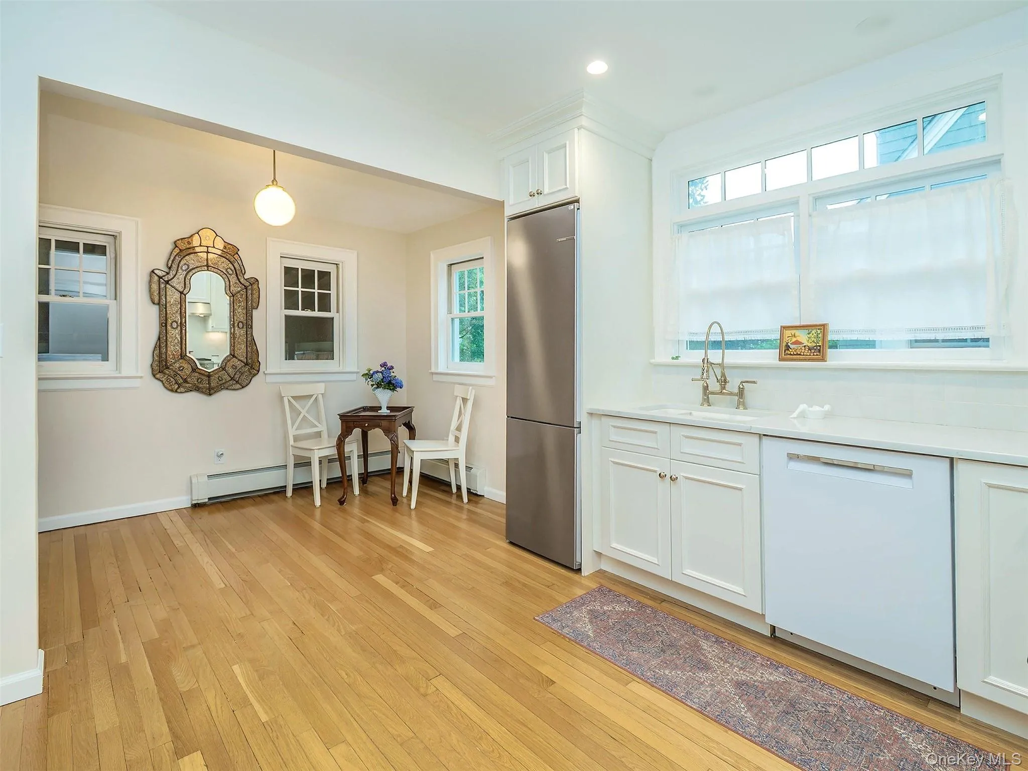 33 Oakland Street, Huntington, NY, 4 Bedrooms Bedrooms, 8 Rooms Rooms,1 BathroomBathrooms,Residential,For Rent,Oakland,0,KEY1018275 33 Oakland Street, Huntington, NY, 4 Bedrooms Bedrooms, 8 Rooms Rooms,1 BathroomBathrooms,Residential,For Rent,Oakland,0,KEY1018275