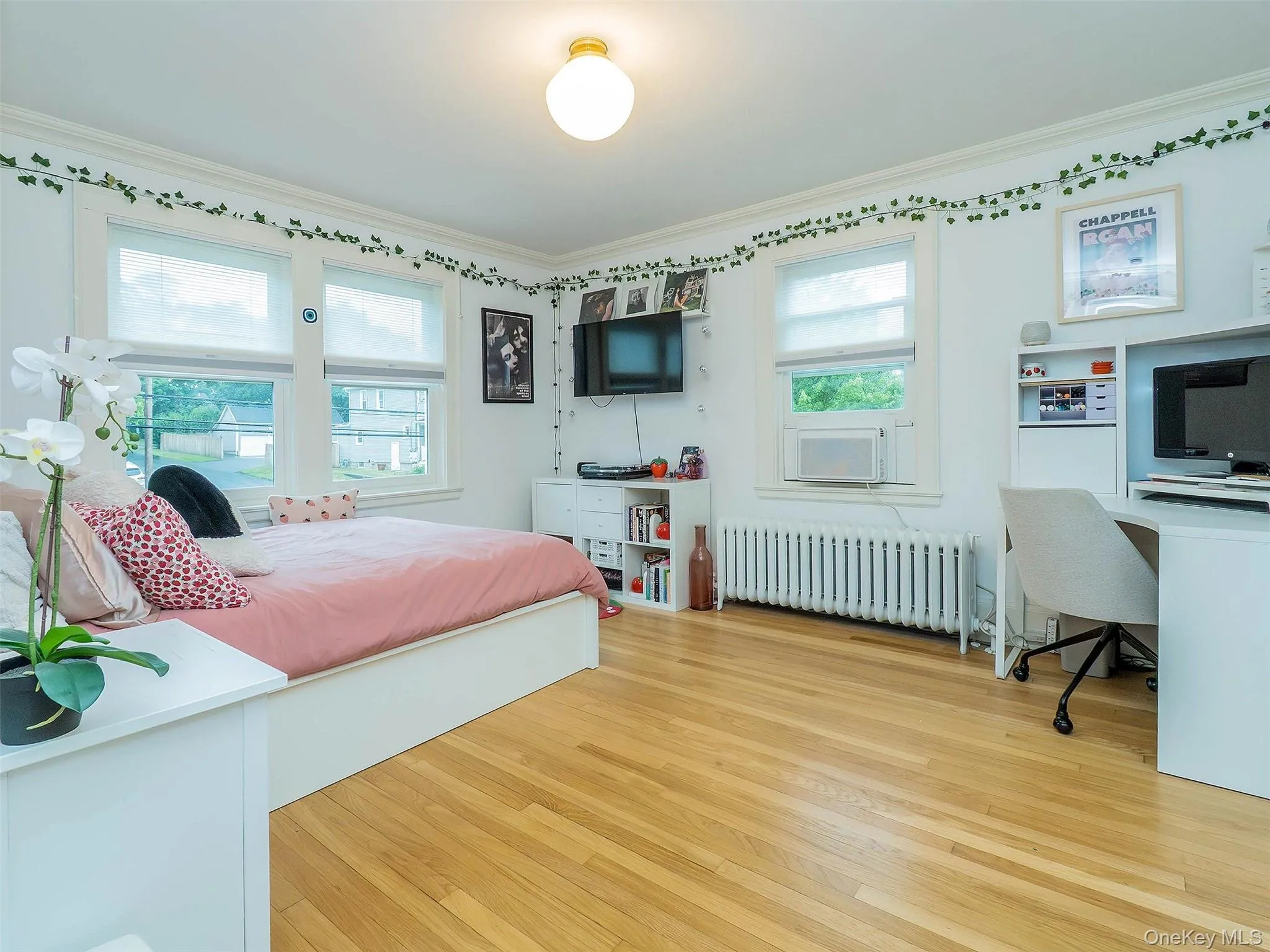 33 Oakland Street, Huntington, NY, 4 Bedrooms Bedrooms, 8 Rooms Rooms,1 BathroomBathrooms,Residential,For Rent,Oakland,0,KEY1018275 33 Oakland Street, Huntington, NY, 4 Bedrooms Bedrooms, 8 Rooms Rooms,1 BathroomBathrooms,Residential,For Rent,Oakland,0,KEY1018275