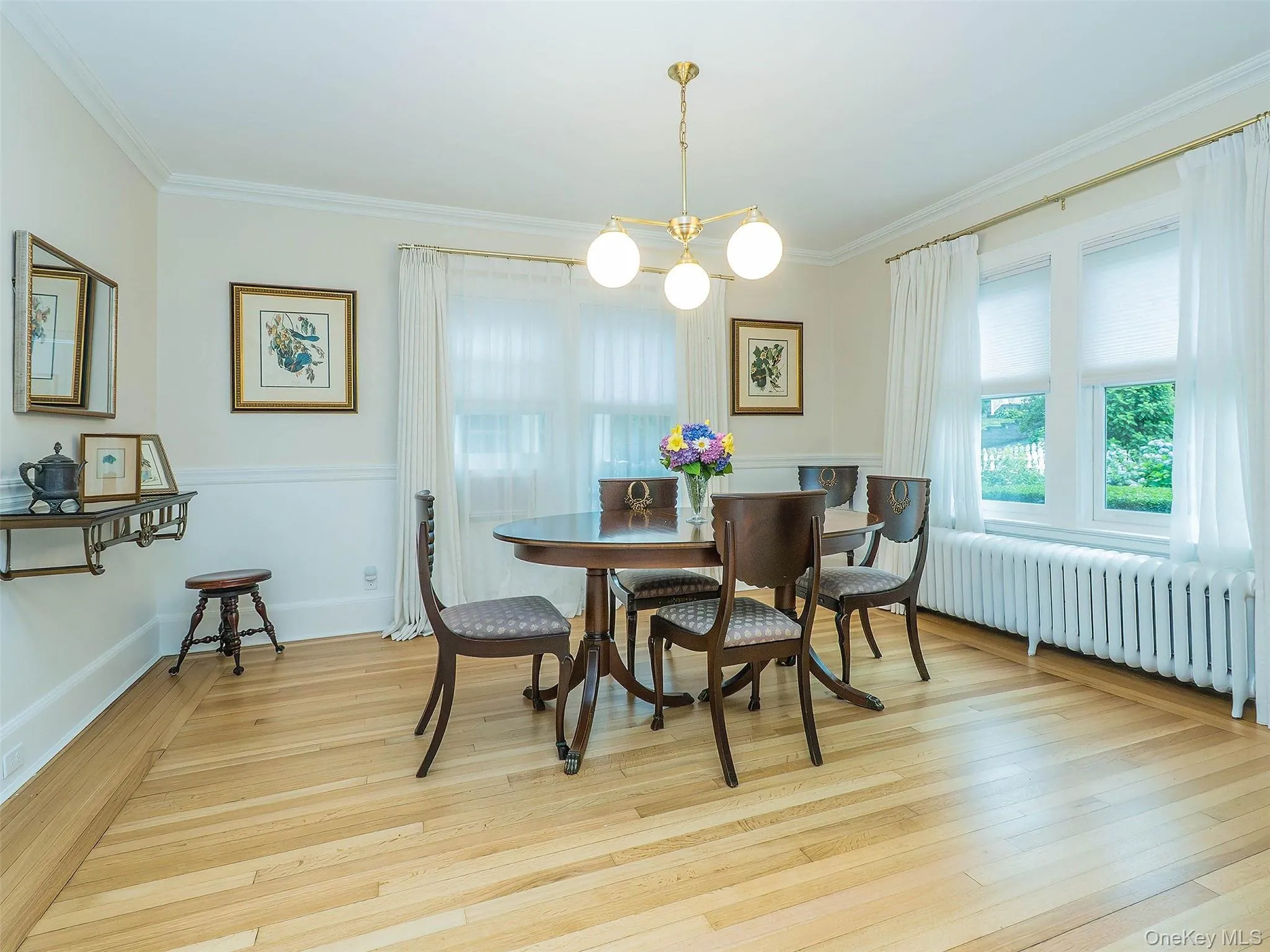 33 Oakland Street, Huntington, NY, 4 Bedrooms Bedrooms, 8 Rooms Rooms,1 BathroomBathrooms,Residential,For Rent,Oakland,0,KEY1018275 33 Oakland Street, Huntington, NY, 4 Bedrooms Bedrooms, 8 Rooms Rooms,1 BathroomBathrooms,Residential,For Rent,Oakland,0,KEY1018275