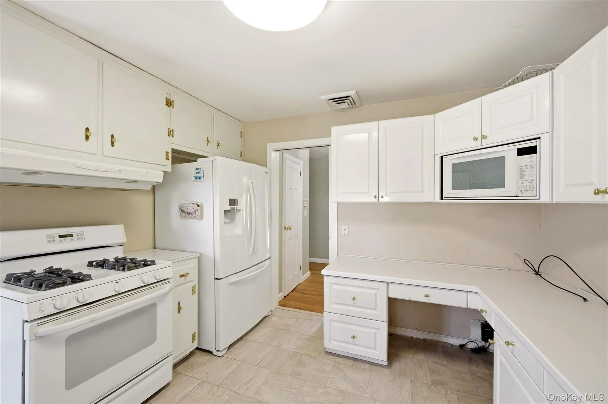 169 Landau Avenue, Hempstead, NY, 3 Bedrooms Bedrooms, 6 Rooms Rooms,2 BathroomsBathrooms,Residential,For Rent,Landau,0,1018277 169 Landau Avenue, Hempstead, NY, 3 Bedrooms Bedrooms, 6 Rooms Rooms,2 BathroomsBathrooms,Residential,For Rent,Landau,0,1018277