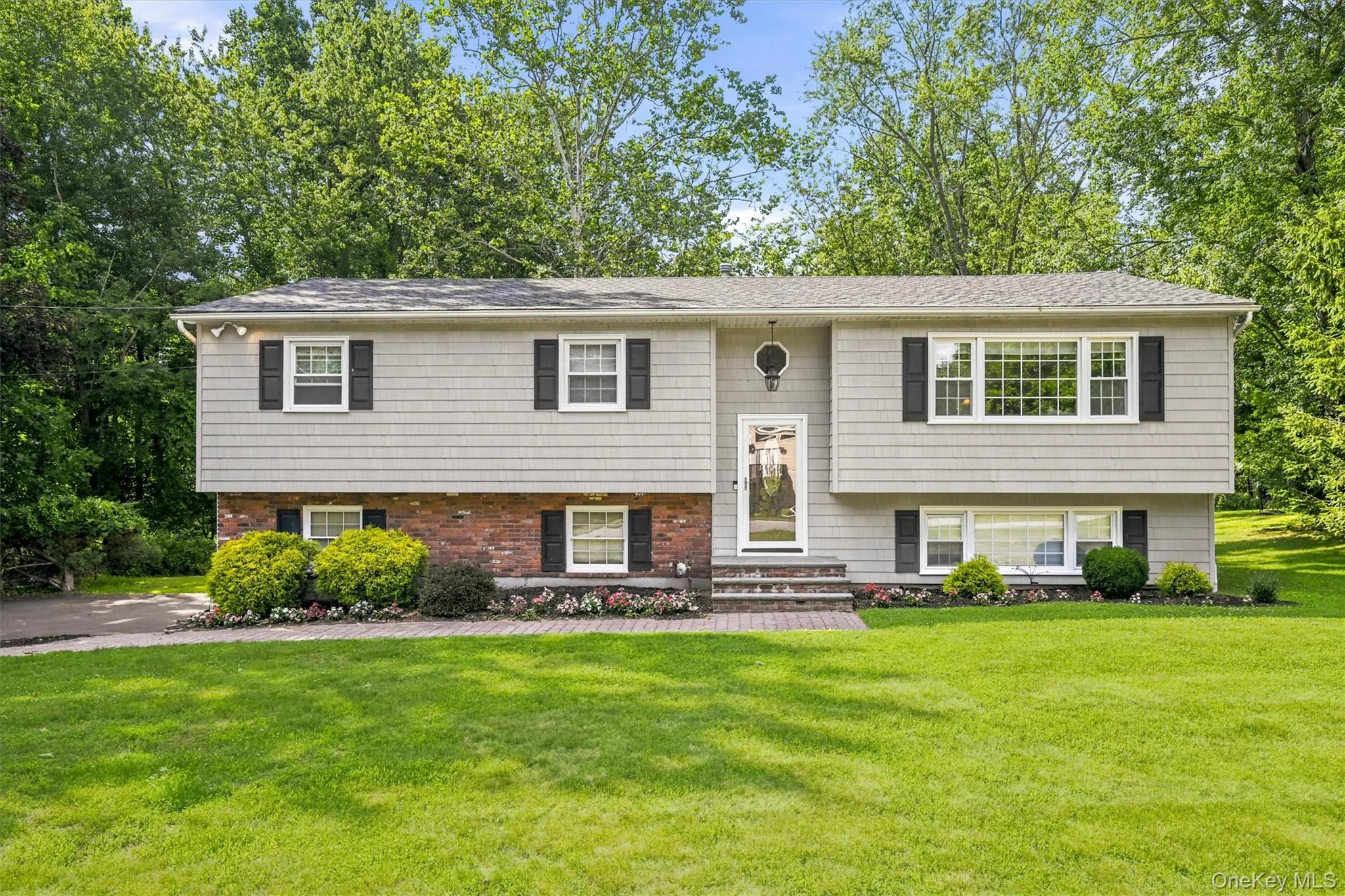 11 Nuthatch Lane, Clarkstown, NY, 4 Bedrooms Bedrooms, 11 Rooms Rooms,2 BathroomsBathrooms,Residential,For Rent,Nuthatch,0,1018278 11 Nuthatch Lane, Clarkstown, NY, 4 Bedrooms Bedrooms, 11 Rooms Rooms,2 BathroomsBathrooms,Residential,For Rent,Nuthatch,0,1018278