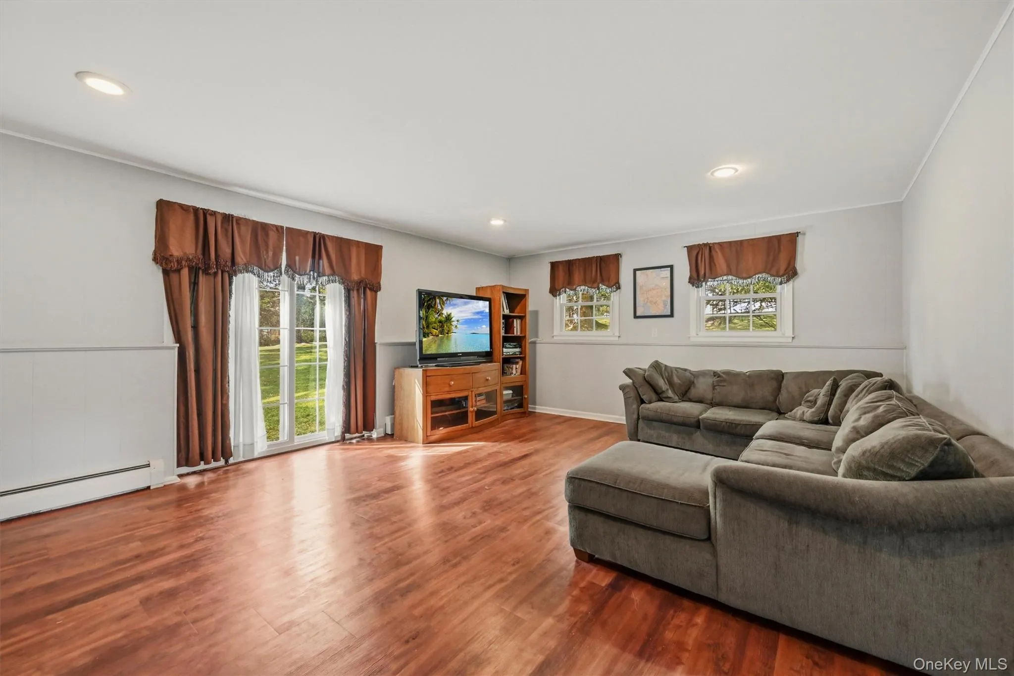 11 Nuthatch Lane, Clarkstown, NY, 4 Bedrooms Bedrooms, 11 Rooms Rooms,2 BathroomsBathrooms,Residential,For Rent,Nuthatch,0,1018278 11 Nuthatch Lane, Clarkstown, NY, 4 Bedrooms Bedrooms, 11 Rooms Rooms,2 BathroomsBathrooms,Residential,For Rent,Nuthatch,0,1018278