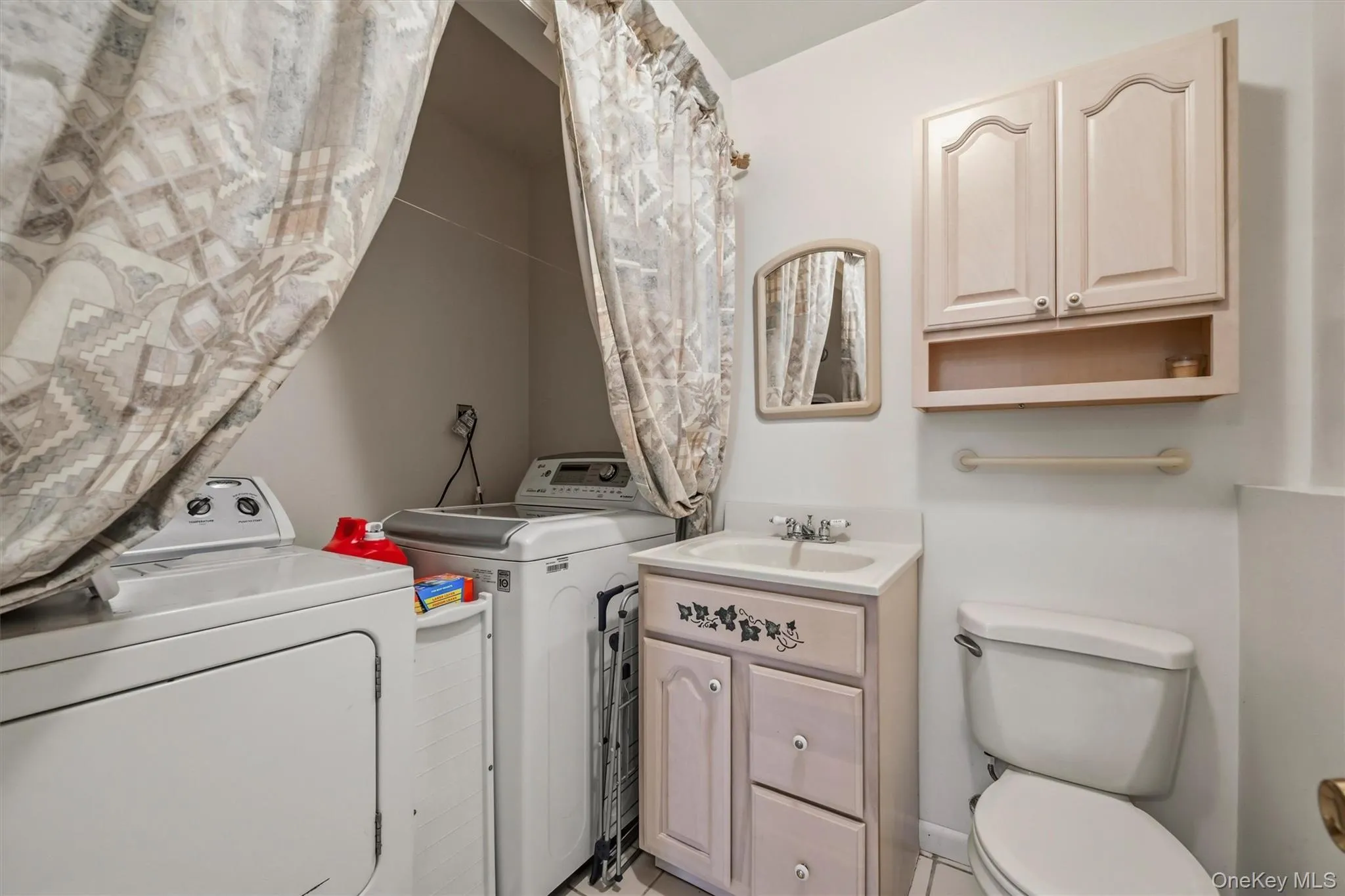 11 Nuthatch Lane, Clarkstown, NY, 4 Bedrooms Bedrooms, 11 Rooms Rooms,2 BathroomsBathrooms,Residential,For Rent,Nuthatch,0,1018278 11 Nuthatch Lane, Clarkstown, NY, 4 Bedrooms Bedrooms, 11 Rooms Rooms,2 BathroomsBathrooms,Residential,For Rent,Nuthatch,0,1018278