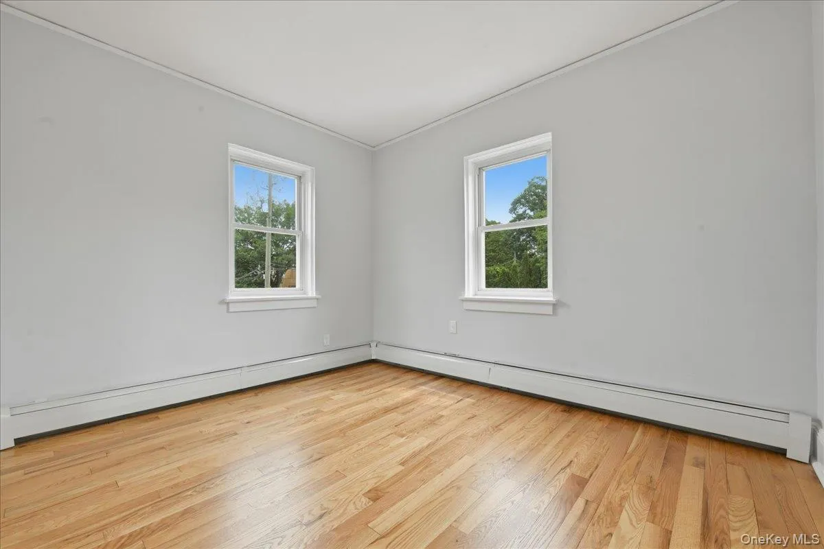 43 New Hyde Park Road, Hempstead, NY, 2 Bedrooms Bedrooms, 4 Rooms Rooms,1 BathroomBathrooms,Residential Lease,For Rent,New Hyde Park,0,1018280 43 New Hyde Park Road, Hempstead, NY, 2 Bedrooms Bedrooms, 4 Rooms Rooms,1 BathroomBathrooms,Residential Lease,For Rent,New Hyde Park,0,1018280