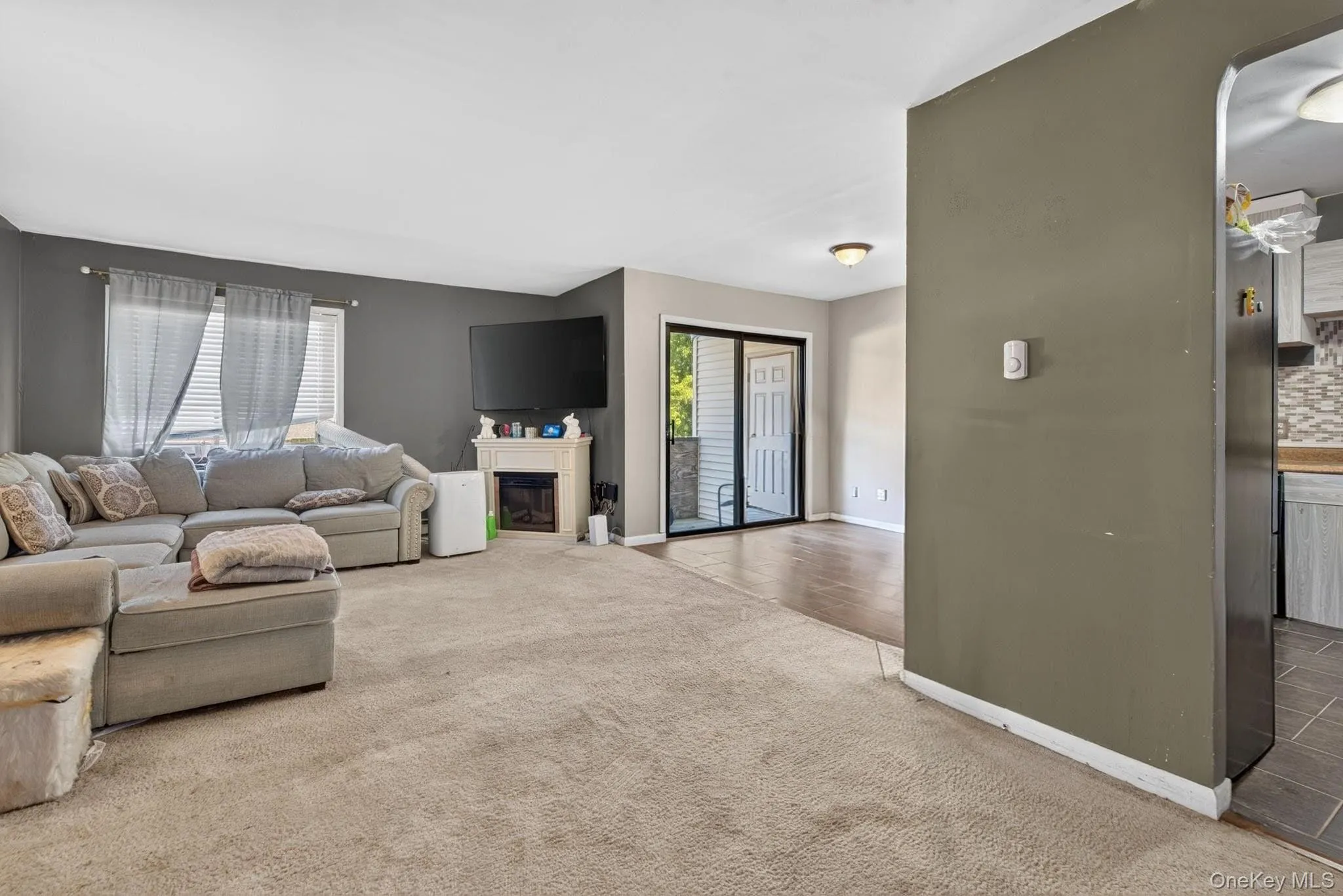 22 Scarborough Lane, Wappinger, NY, 1 Bedroom Bedrooms, 4 Rooms Rooms,1 BathroomBathrooms,Residential,For Rent,Scarborough,0,KEY1018281 22 Scarborough Lane, Wappinger, NY, 1 Bedroom Bedrooms, 4 Rooms Rooms,1 BathroomBathrooms,Residential,For Rent,Scarborough,0,KEY1018281