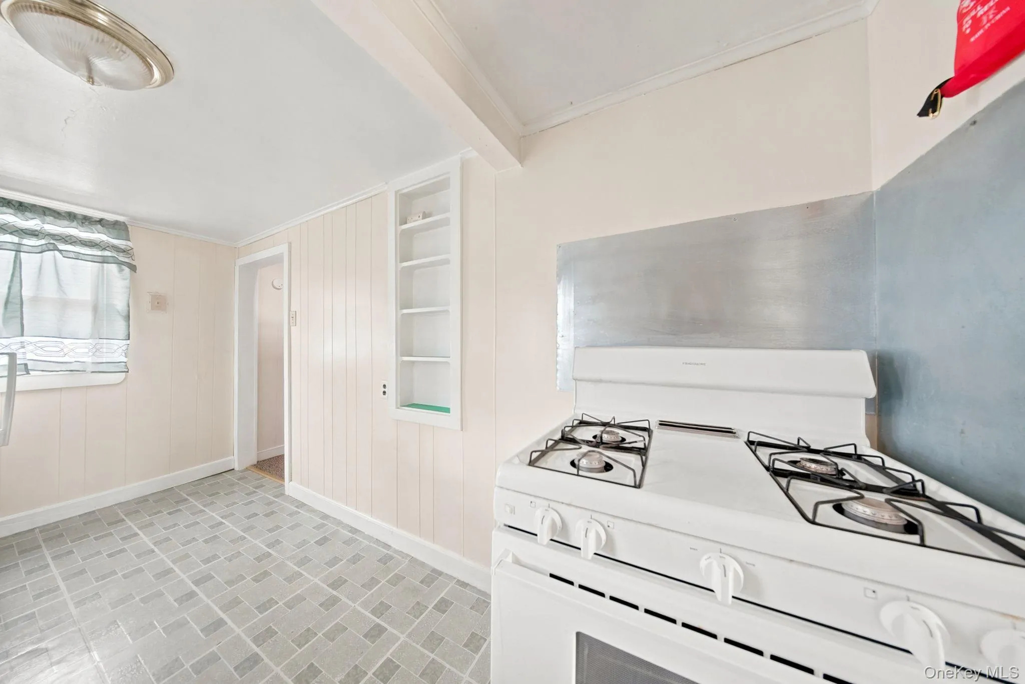 12 1/2 Schultz Street, Port Jervis, NY, 1 Bedroom Bedrooms, 3 Rooms Rooms,1 BathroomBathrooms,Residential Lease,For Rent,Schultz,0,1018282 12 1/2 Schultz Street, Port Jervis, NY, 1 Bedroom Bedrooms, 3 Rooms Rooms,1 BathroomBathrooms,Residential Lease,For Rent,Schultz,0,1018282