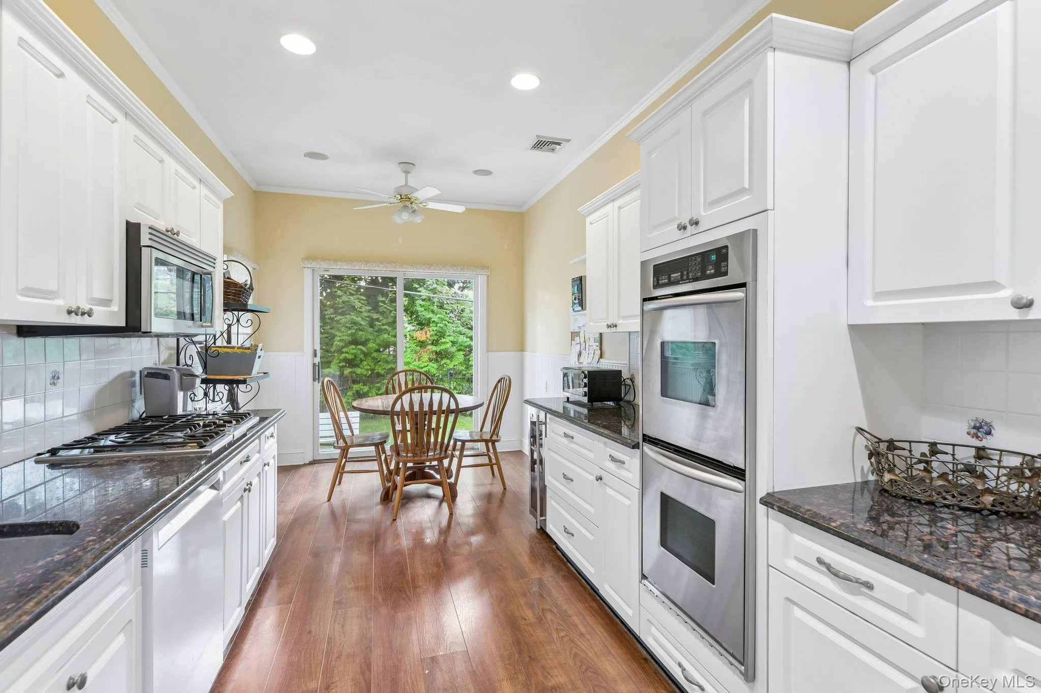 150 High Street, North Hempstead, NY, 3 Bedrooms Bedrooms, 7 Rooms Rooms,2 BathroomsBathrooms,Residential,For Rent,High,0,1018289 150 High Street, North Hempstead, NY, 3 Bedrooms Bedrooms, 7 Rooms Rooms,2 BathroomsBathrooms,Residential,For Rent,High,0,1018289