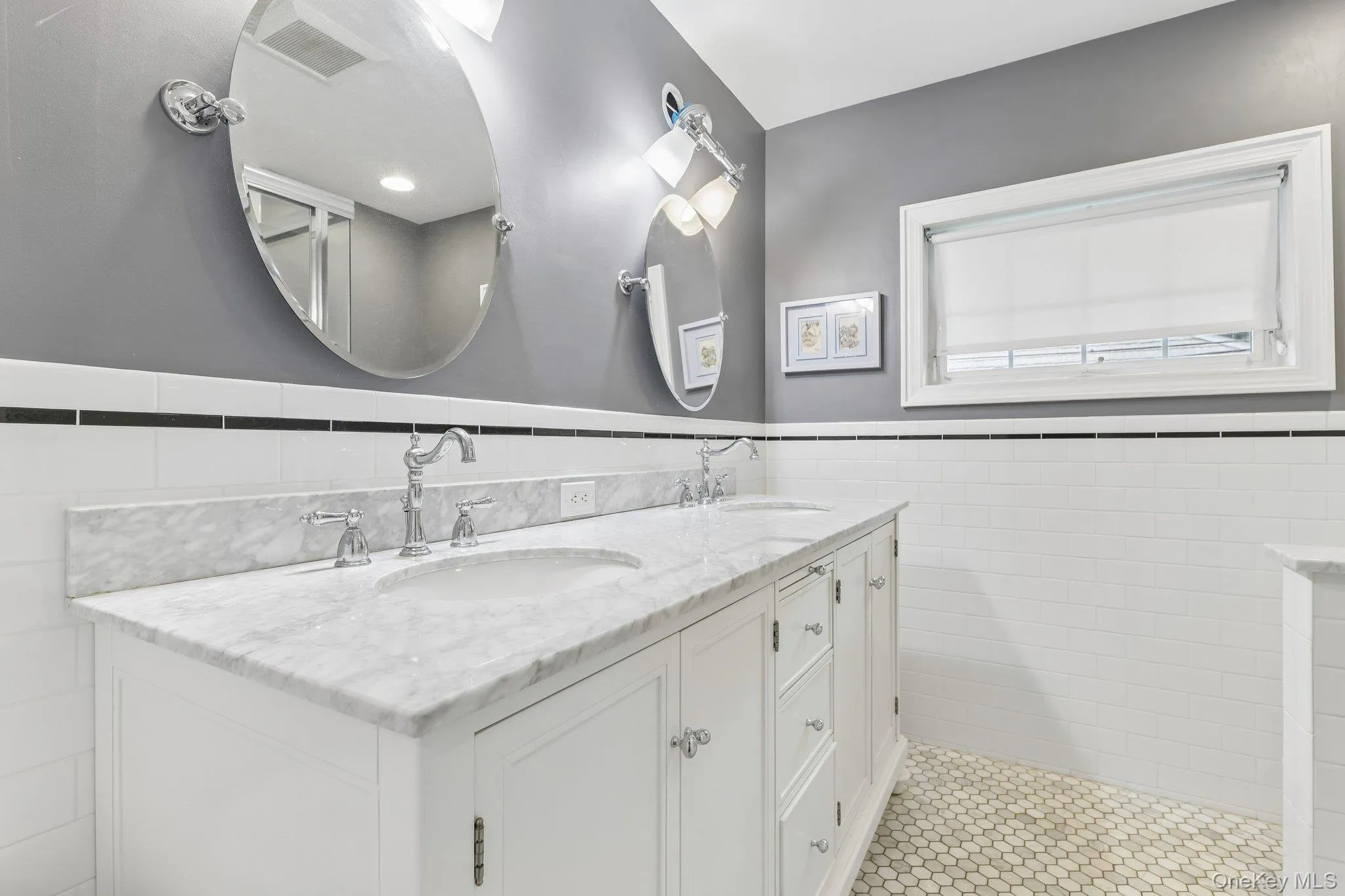 150 High Street, North Hempstead, NY, 3 Bedrooms Bedrooms, 7 Rooms Rooms,2 BathroomsBathrooms,Residential,For Rent,High,0,1018289 150 High Street, North Hempstead, NY, 3 Bedrooms Bedrooms, 7 Rooms Rooms,2 BathroomsBathrooms,Residential,For Rent,High,0,1018289