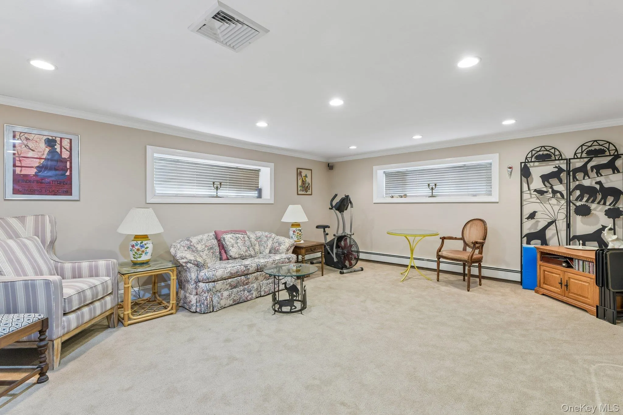 150 High Street, North Hempstead, NY, 3 Bedrooms Bedrooms, 7 Rooms Rooms,2 BathroomsBathrooms,Residential,For Rent,High,0,1018289 150 High Street, North Hempstead, NY, 3 Bedrooms Bedrooms, 7 Rooms Rooms,2 BathroomsBathrooms,Residential,For Rent,High,0,1018289