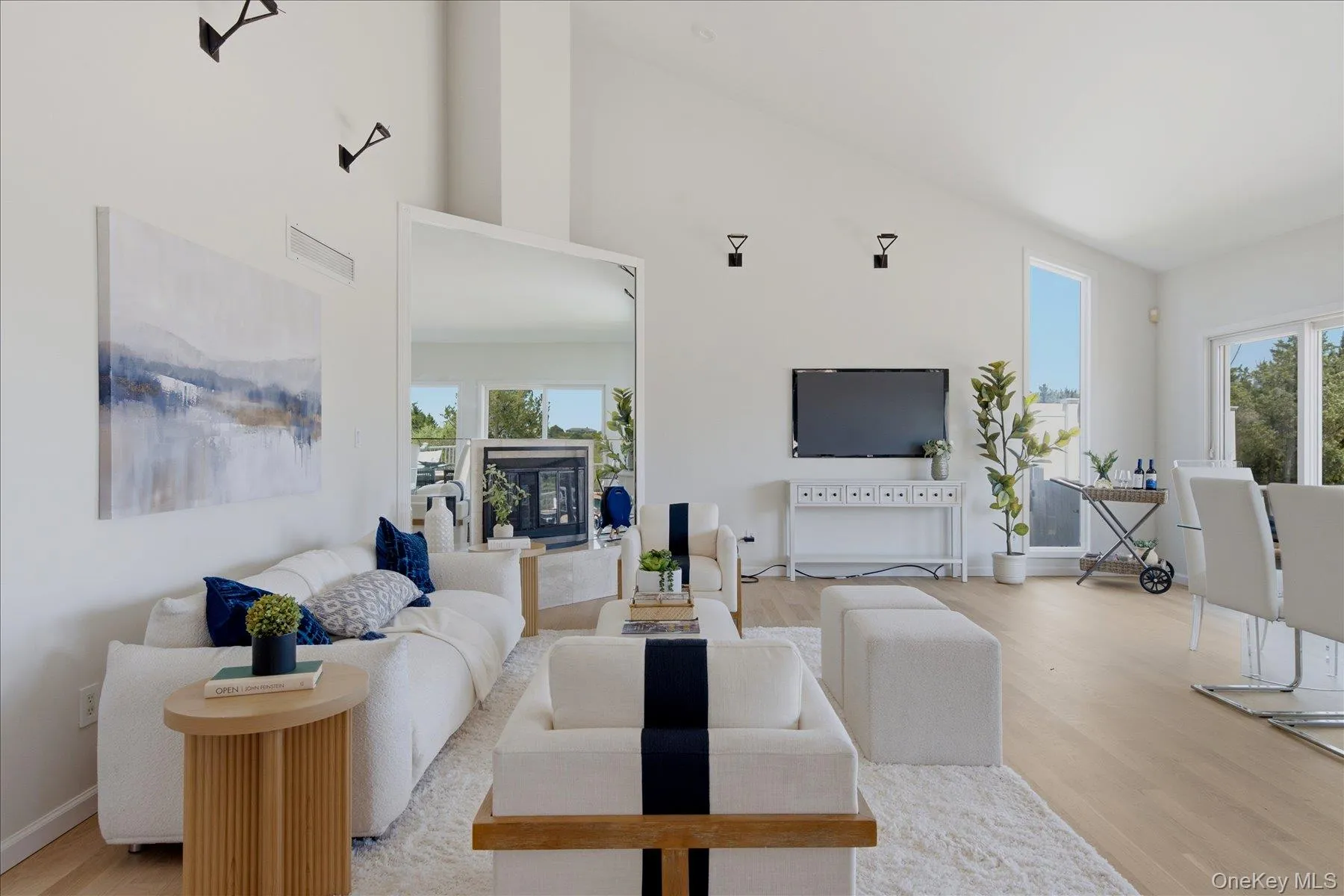 16 Meadow Lane, Southampton, NY, 4 Bedrooms Bedrooms, 10 Rooms Rooms,3 BathroomsBathrooms,Residential,For Rent,Meadow,0,KEY1018290 16 Meadow Lane, Southampton, NY, 4 Bedrooms Bedrooms, 10 Rooms Rooms,3 BathroomsBathrooms,Residential,For Rent,Meadow,0,KEY1018290