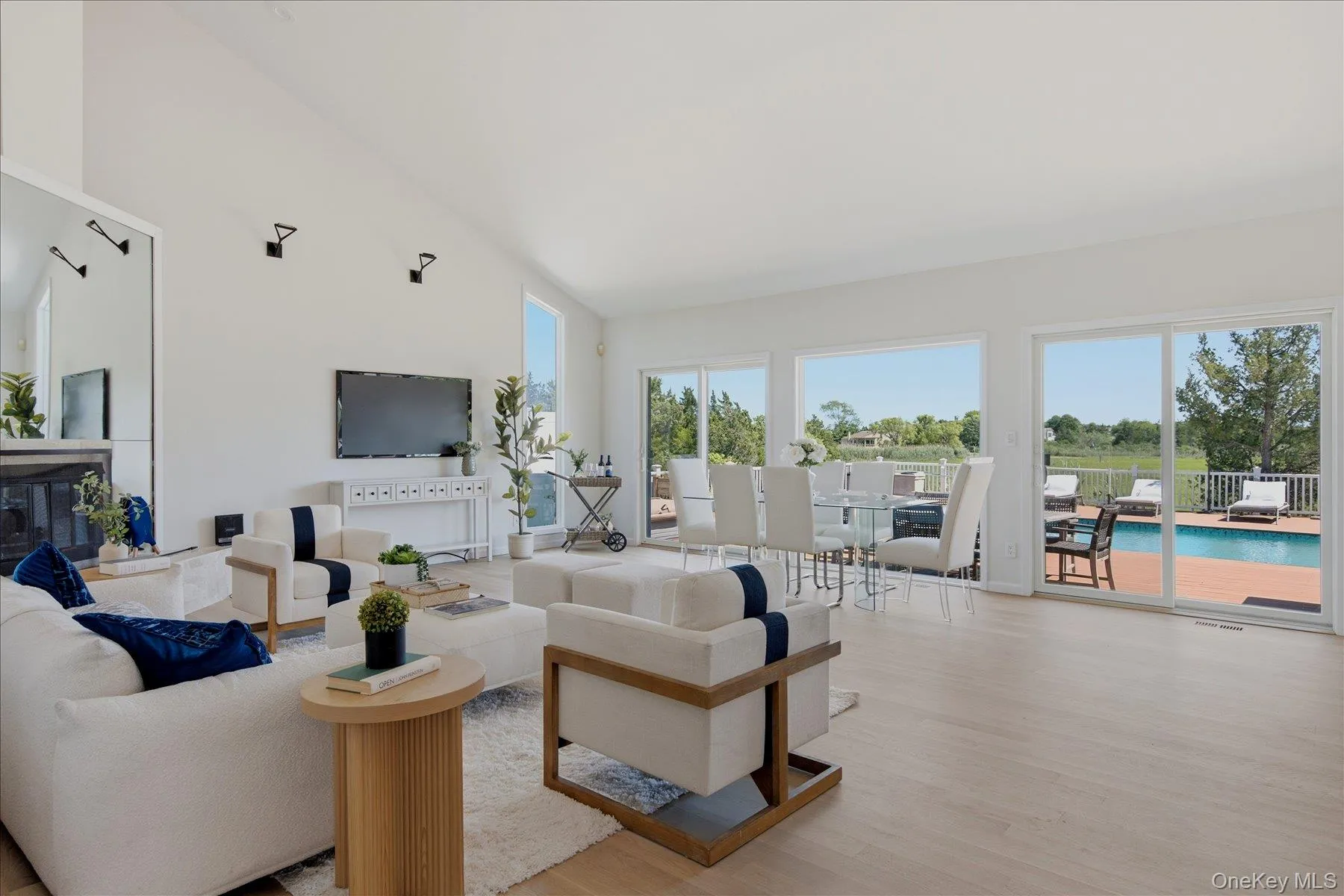 16 Meadow Lane, Southampton, NY, 4 Bedrooms Bedrooms, 10 Rooms Rooms,3 BathroomsBathrooms,Residential,For Rent,Meadow,0,KEY1018290 16 Meadow Lane, Southampton, NY, 4 Bedrooms Bedrooms, 10 Rooms Rooms,3 BathroomsBathrooms,Residential,For Rent,Meadow,0,KEY1018290