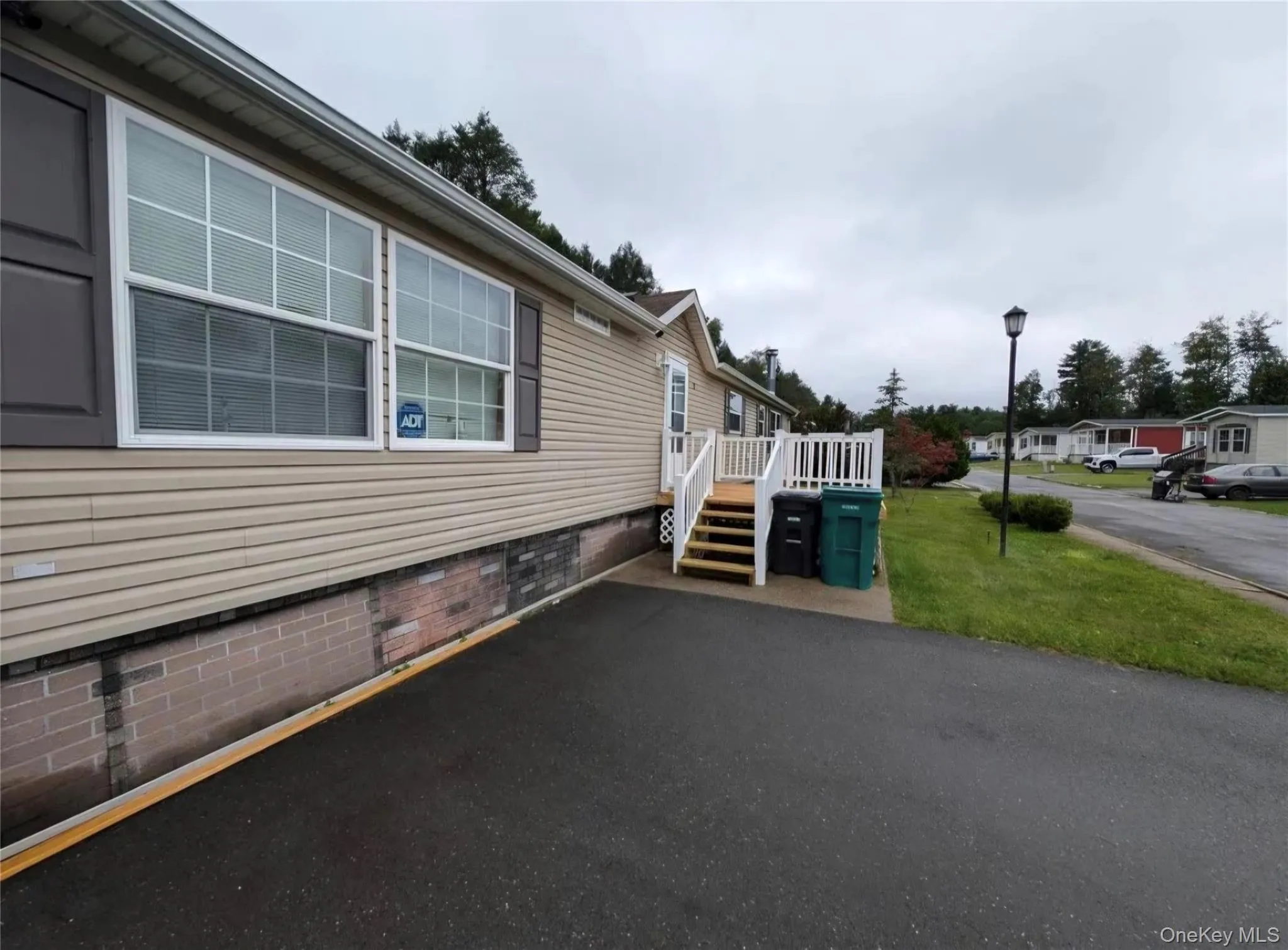 13 Gardenia Drive, Thompson, NY, 3 Bedrooms Bedrooms, 6 Rooms Rooms,2 BathroomsBathrooms,Residential,For Rent,Gardenia,0,1018292 13 Gardenia Drive, Thompson, NY, 3 Bedrooms Bedrooms, 6 Rooms Rooms,2 BathroomsBathrooms,Residential,For Rent,Gardenia,0,1018292