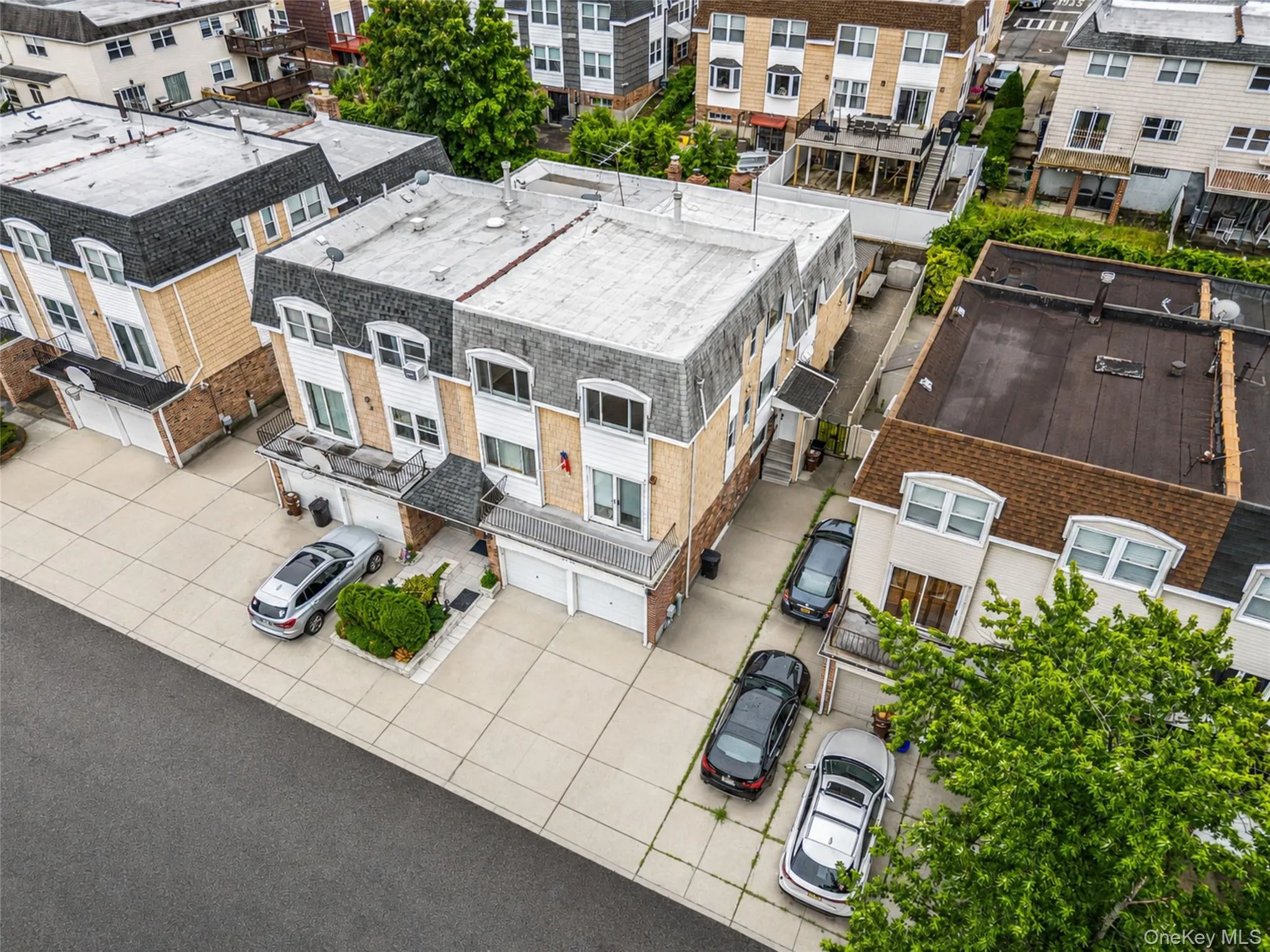 1572 216th Street, New York, NY, 3 Bedrooms Bedrooms, 5 Rooms Rooms,2 BathroomsBathrooms,Residential Lease,For Rent,216th,0,KEY1018296 1572 216th Street, New York, NY, 3 Bedrooms Bedrooms, 5 Rooms Rooms,2 BathroomsBathrooms,Residential Lease,For Rent,216th,0,KEY1018296