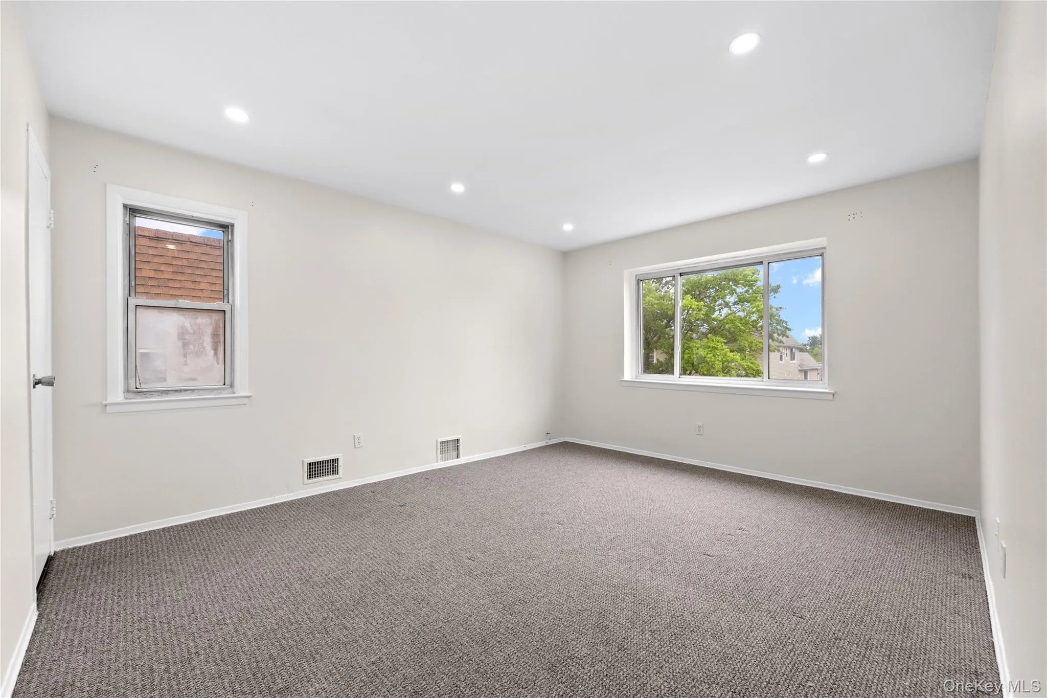 1572 216th Street, New York, NY, 3 Bedrooms Bedrooms, 5 Rooms Rooms,2 BathroomsBathrooms,Residential Lease,For Rent,216th,0,KEY1018296 1572 216th Street, New York, NY, 3 Bedrooms Bedrooms, 5 Rooms Rooms,2 BathroomsBathrooms,Residential Lease,For Rent,216th,0,KEY1018296