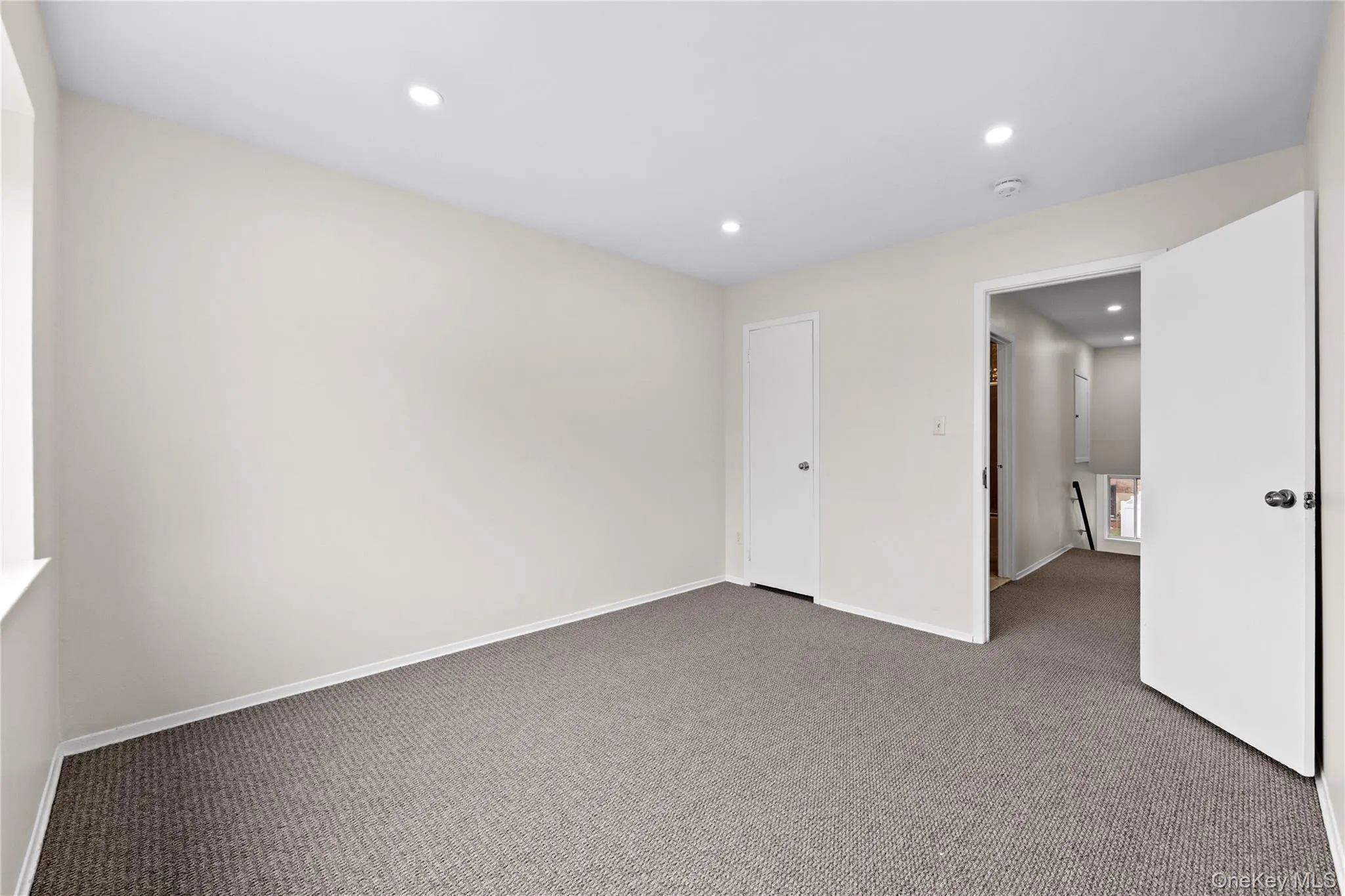1572 216th Street, New York, NY, 3 Bedrooms Bedrooms, 5 Rooms Rooms,2 BathroomsBathrooms,Residential Lease,For Rent,216th,0,KEY1018296 1572 216th Street, New York, NY, 3 Bedrooms Bedrooms, 5 Rooms Rooms,2 BathroomsBathrooms,Residential Lease,For Rent,216th,0,KEY1018296