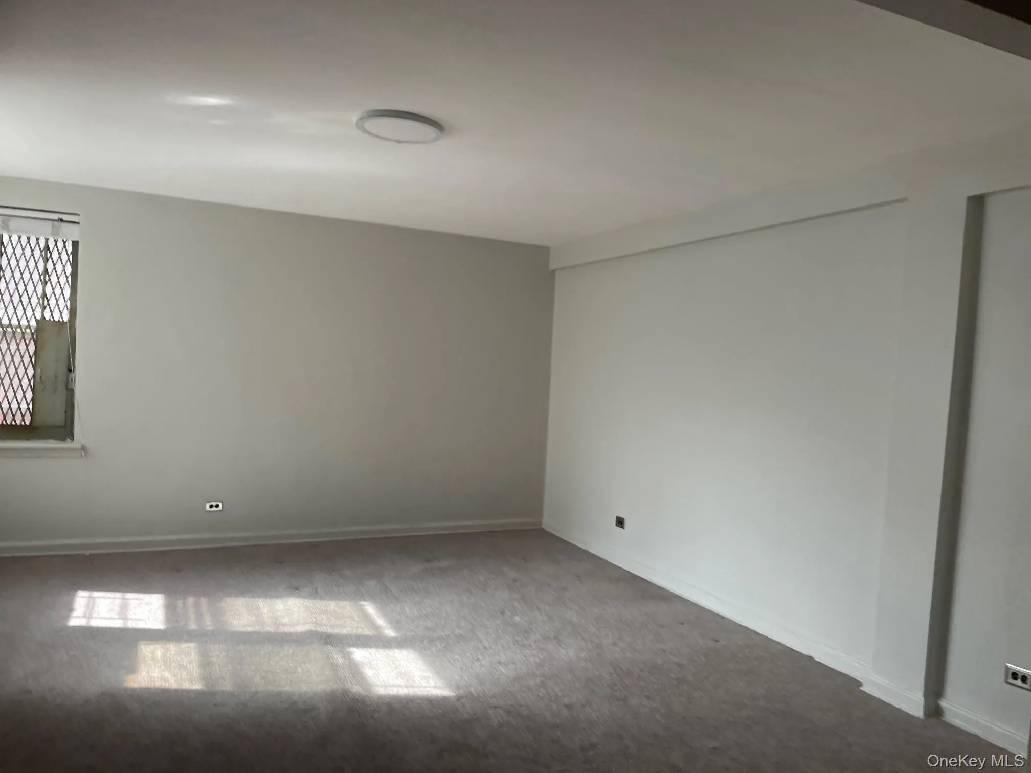 63-61 Yellowstone Boulevard, New York, NY, 2 Rooms Rooms,1 BathroomBathrooms,Residential Lease,For Rent,Yellowstone,0,KEY1018300 63-61 Yellowstone Boulevard, New York, NY, 2 Rooms Rooms,1 BathroomBathrooms,Residential Lease,For Rent,Yellowstone,0,KEY1018300