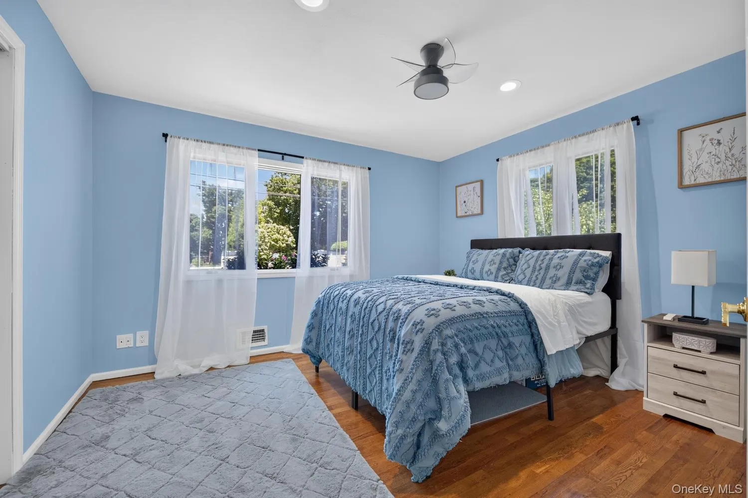 38 Oakwood Street, Huntington, NY, 4 Bedrooms Bedrooms, 7 Rooms Rooms,2 BathroomsBathrooms,Residential,For Rent,Oakwood,0,KEY1018301 38 Oakwood Street, Huntington, NY, 4 Bedrooms Bedrooms, 7 Rooms Rooms,2 BathroomsBathrooms,Residential,For Rent,Oakwood,0,KEY1018301