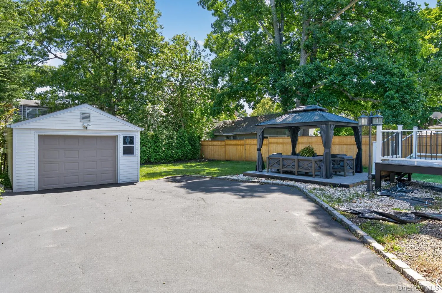 38 Oakwood Street, Huntington, NY, 4 Bedrooms Bedrooms, 7 Rooms Rooms,2 BathroomsBathrooms,Residential,For Rent,Oakwood,0,KEY1018301 38 Oakwood Street, Huntington, NY, 4 Bedrooms Bedrooms, 7 Rooms Rooms,2 BathroomsBathrooms,Residential,For Rent,Oakwood,0,KEY1018301