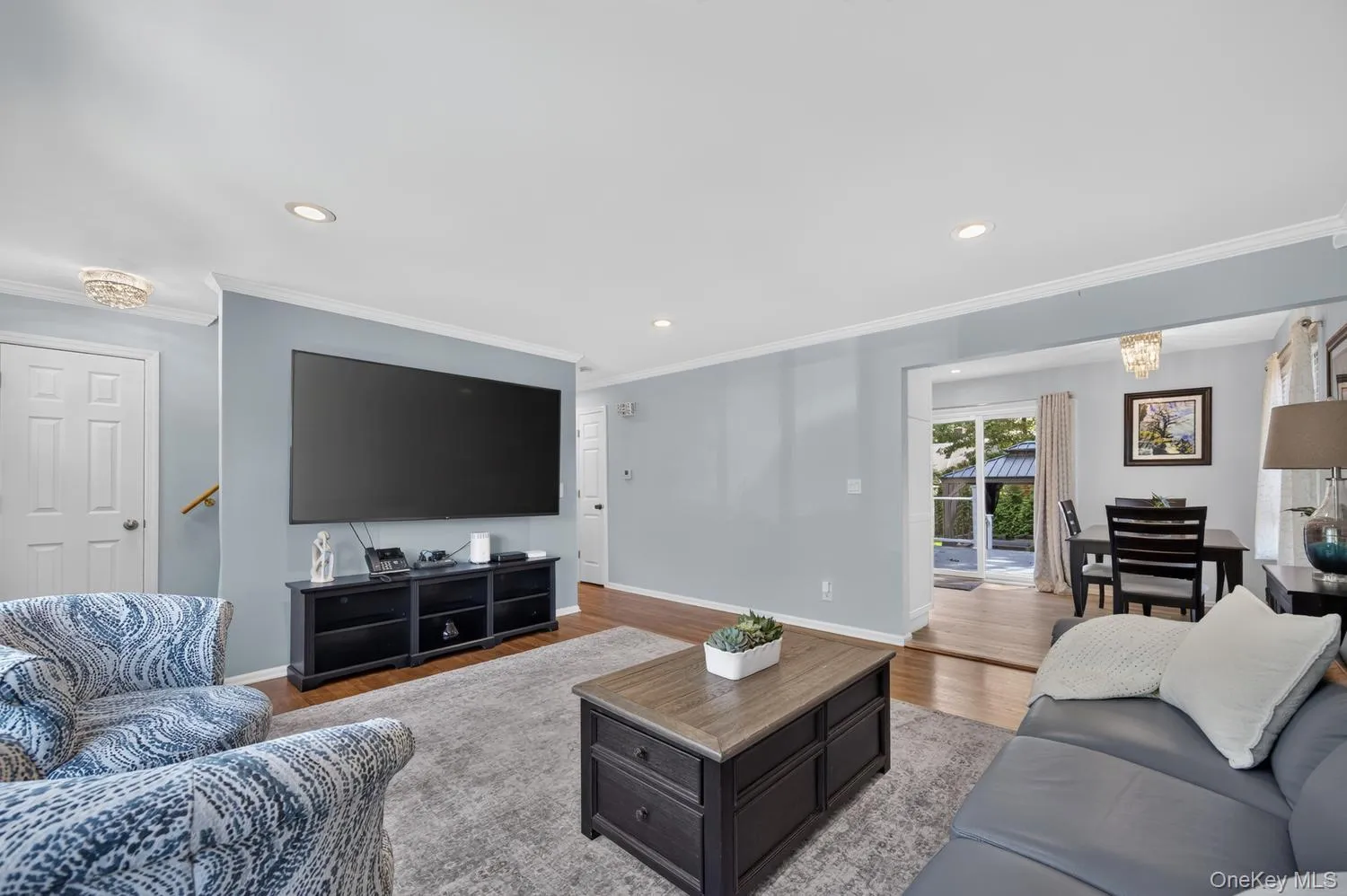 38 Oakwood Street, Huntington, NY, 4 Bedrooms Bedrooms, 7 Rooms Rooms,2 BathroomsBathrooms,Residential,For Rent,Oakwood,0,KEY1018301 38 Oakwood Street, Huntington, NY, 4 Bedrooms Bedrooms, 7 Rooms Rooms,2 BathroomsBathrooms,Residential,For Rent,Oakwood,0,KEY1018301
