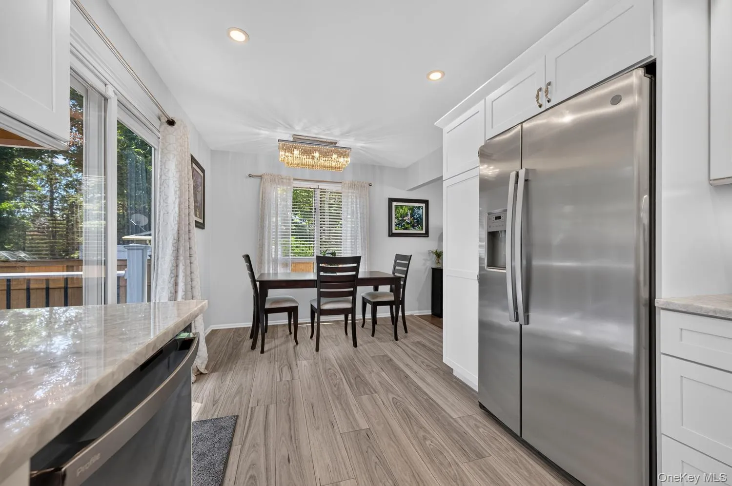 38 Oakwood Street, Huntington, NY, 4 Bedrooms Bedrooms, 7 Rooms Rooms,2 BathroomsBathrooms,Residential,For Rent,Oakwood,0,KEY1018301 38 Oakwood Street, Huntington, NY, 4 Bedrooms Bedrooms, 7 Rooms Rooms,2 BathroomsBathrooms,Residential,For Rent,Oakwood,0,KEY1018301