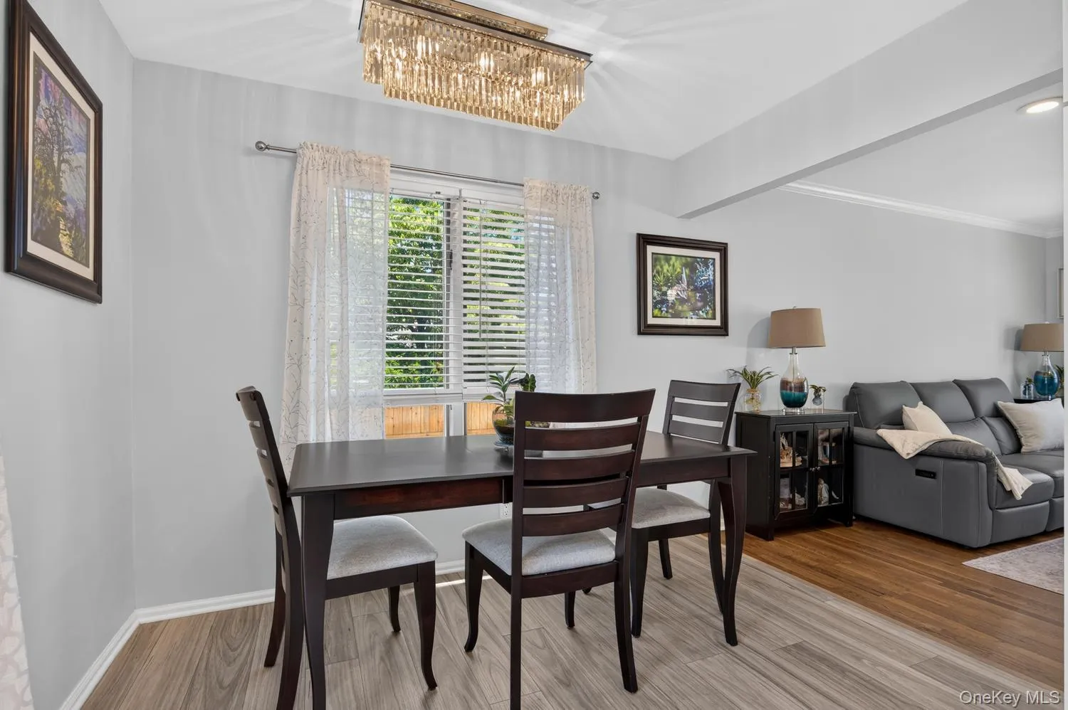 38 Oakwood Street, Huntington, NY, 4 Bedrooms Bedrooms, 7 Rooms Rooms,2 BathroomsBathrooms,Residential,For Rent,Oakwood,0,KEY1018301 38 Oakwood Street, Huntington, NY, 4 Bedrooms Bedrooms, 7 Rooms Rooms,2 BathroomsBathrooms,Residential,For Rent,Oakwood,0,KEY1018301