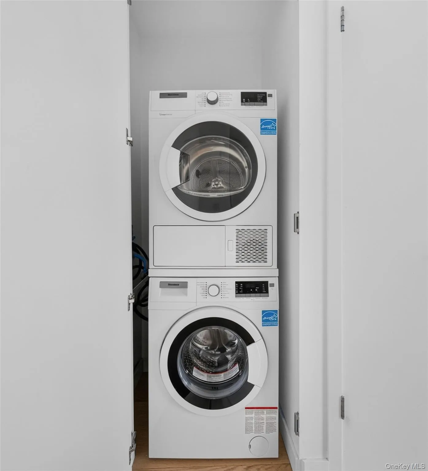 30-05 Vernon, New York, NY, 1 Bedroom Bedrooms, 3 Rooms Rooms,1 BathroomBathrooms,Residential,For Rent,Vernon,0,1018304 30-05 Vernon, New York, NY, 1 Bedroom Bedrooms, 3 Rooms Rooms,1 BathroomBathrooms,Residential,For Rent,Vernon,0,1018304