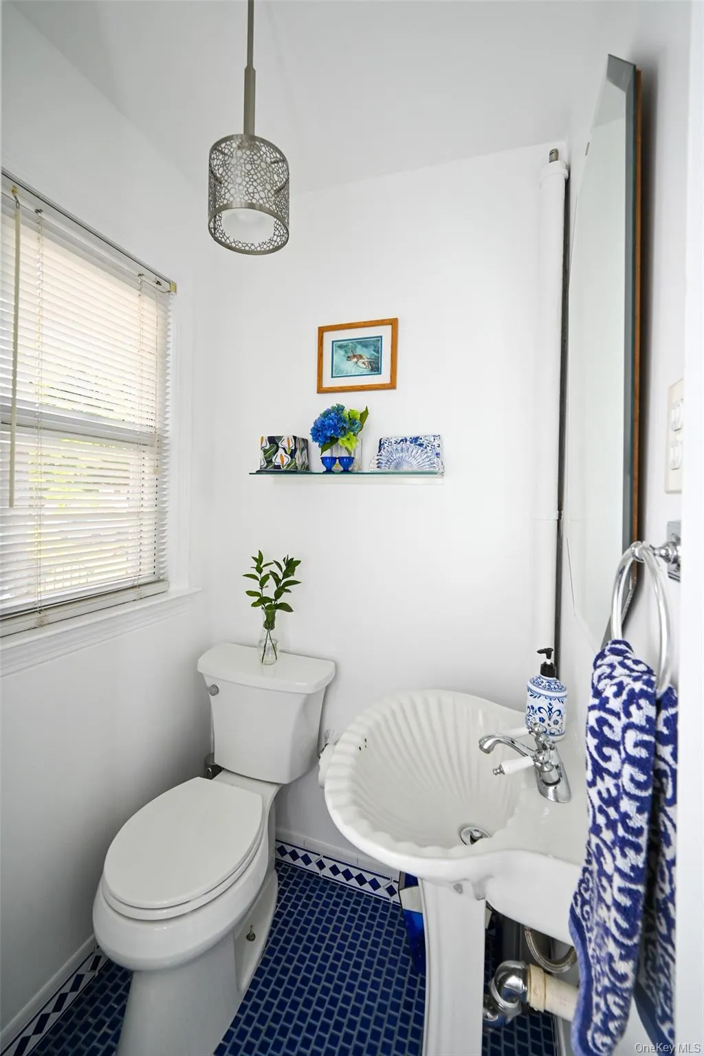 202-08 38th Avenue, New York, NY, 4 Bedrooms Bedrooms, 10 Rooms Rooms,1 BathroomBathrooms,Residential,For Rent,38th,0,KEY1018308 202-08 38th Avenue, New York, NY, 4 Bedrooms Bedrooms, 10 Rooms Rooms,1 BathroomBathrooms,Residential,For Rent,38th,0,KEY1018308