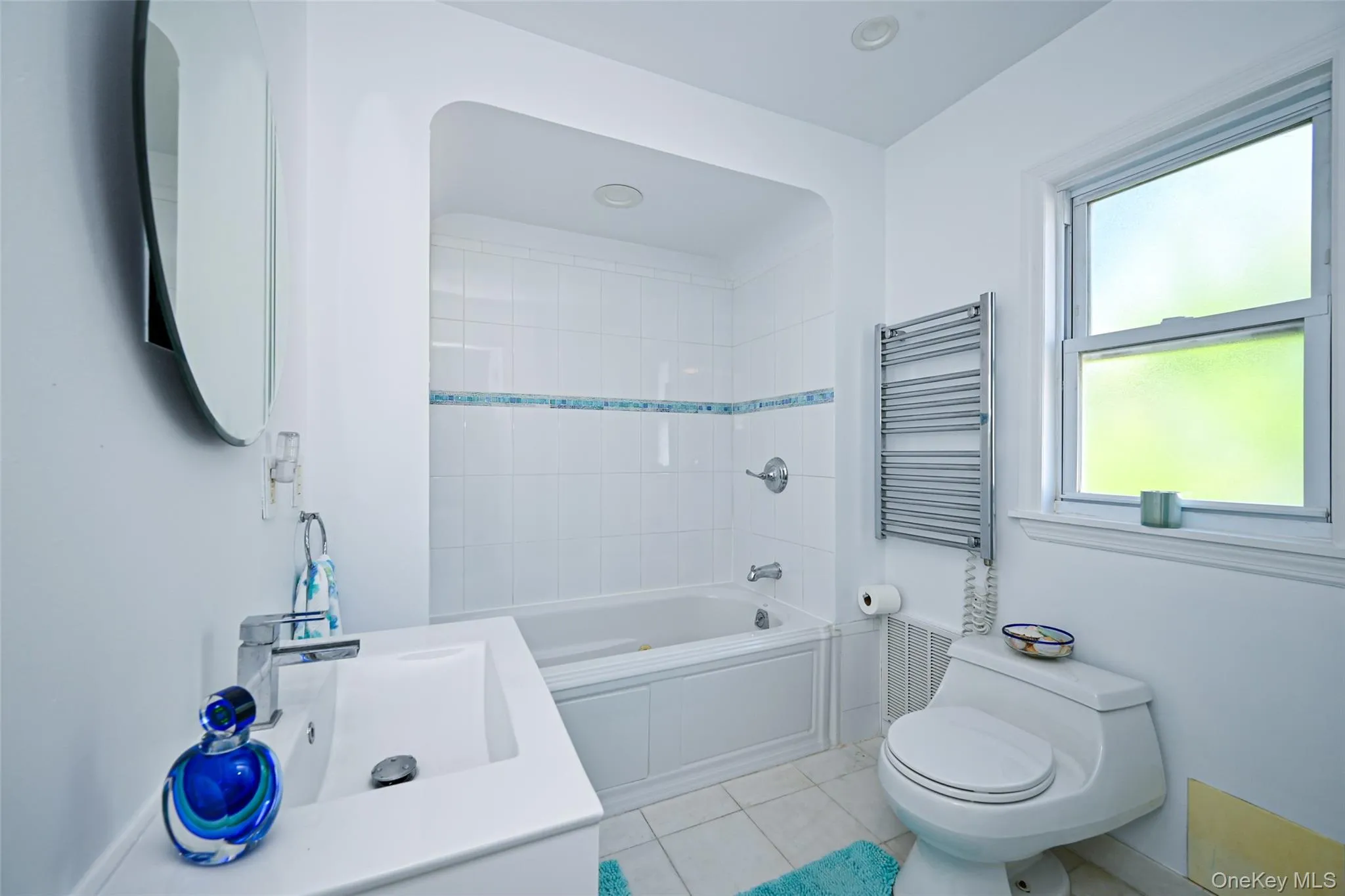 202-08 38th Avenue, New York, NY, 4 Bedrooms Bedrooms, 10 Rooms Rooms,1 BathroomBathrooms,Residential,For Rent,38th,0,KEY1018308 202-08 38th Avenue, New York, NY, 4 Bedrooms Bedrooms, 10 Rooms Rooms,1 BathroomBathrooms,Residential,For Rent,38th,0,KEY1018308