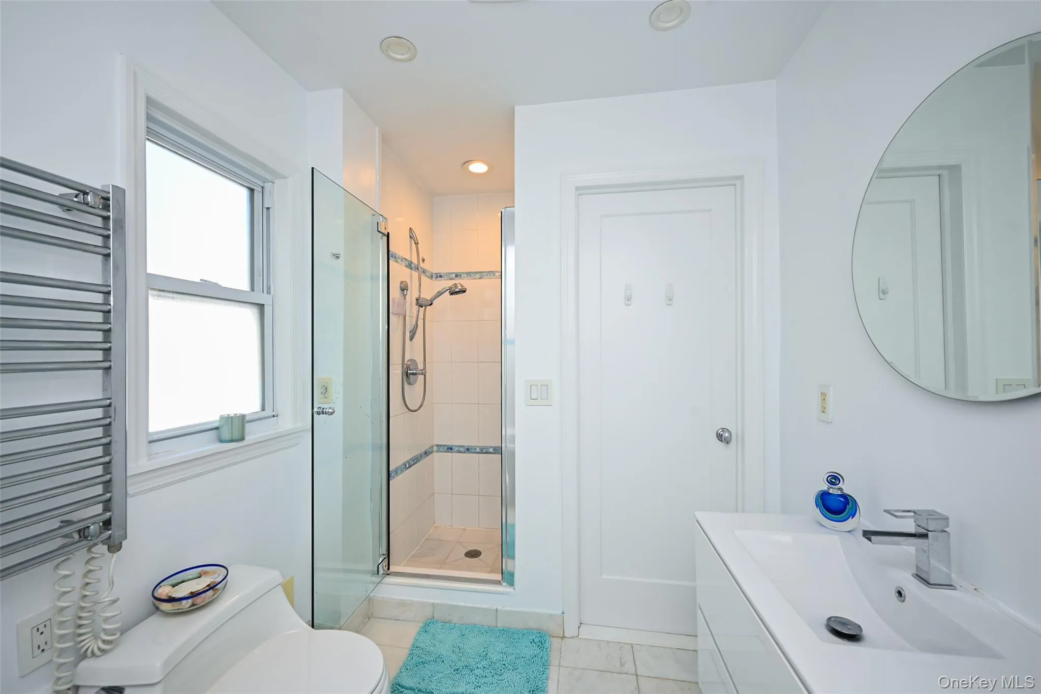 202-08 38th Avenue, New York, NY, 4 Bedrooms Bedrooms, 10 Rooms Rooms,1 BathroomBathrooms,Residential,For Rent,38th,0,KEY1018308 202-08 38th Avenue, New York, NY, 4 Bedrooms Bedrooms, 10 Rooms Rooms,1 BathroomBathrooms,Residential,For Rent,38th,0,KEY1018308