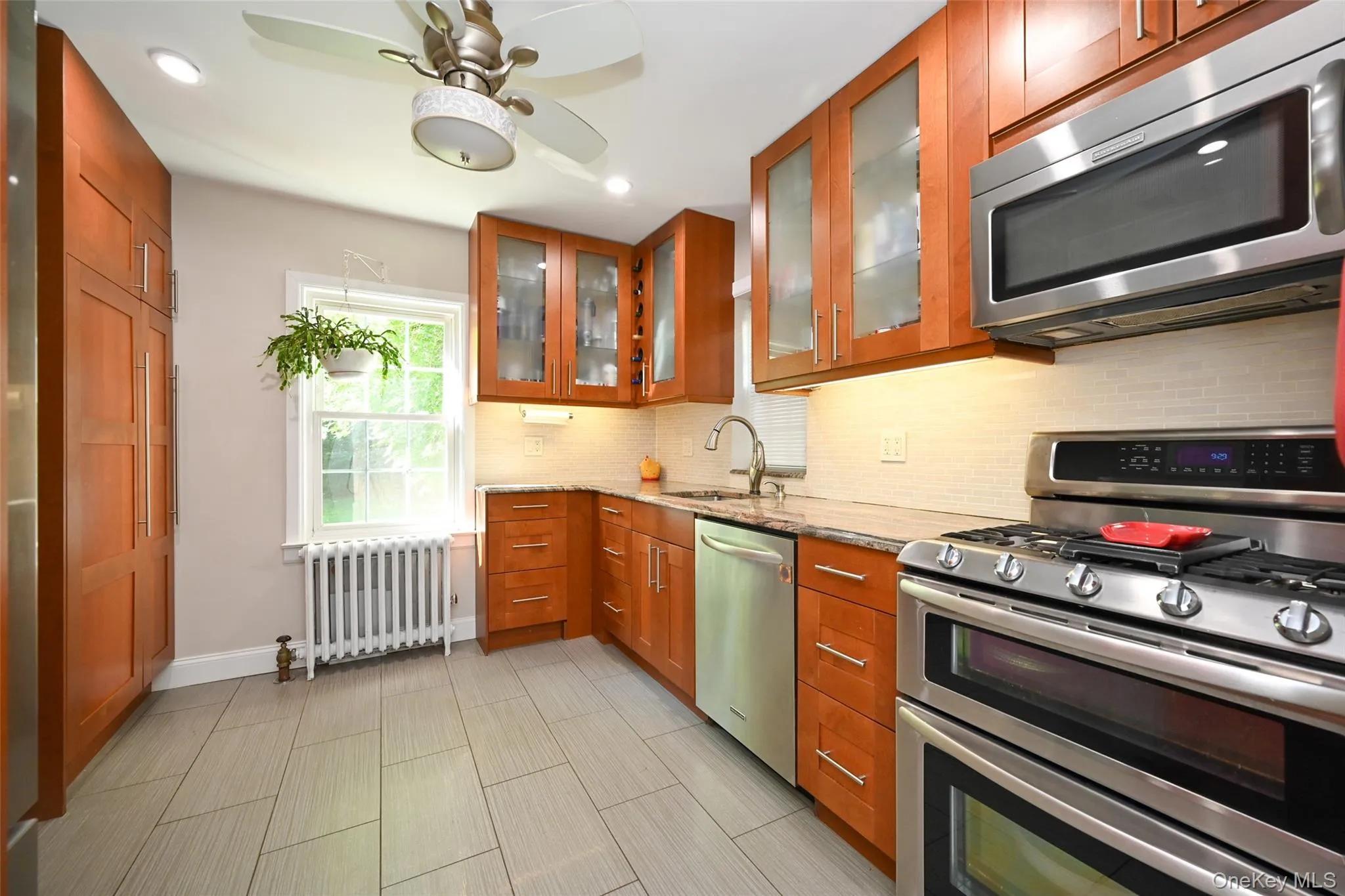 202-08 38th Avenue, New York, NY, 4 Bedrooms Bedrooms, 10 Rooms Rooms,1 BathroomBathrooms,Residential,For Rent,38th,0,KEY1018308 202-08 38th Avenue, New York, NY, 4 Bedrooms Bedrooms, 10 Rooms Rooms,1 BathroomBathrooms,Residential,For Rent,38th,0,KEY1018308