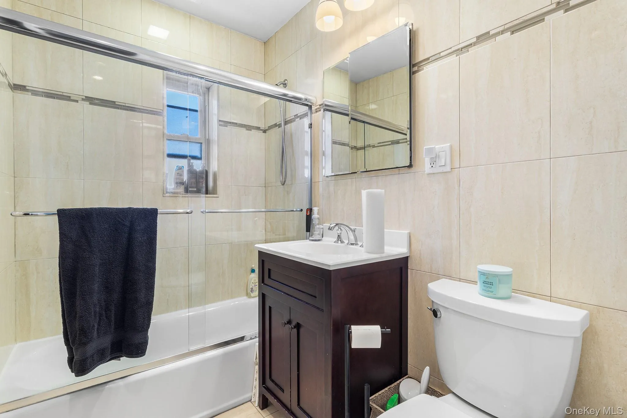 6159 81st Street, New York, NY, 3 Bedrooms Bedrooms, 6 Rooms Rooms,2 BathroomsBathrooms,Residential,For Rent,81st,0,KEY1018312 6159 81st Street, New York, NY, 3 Bedrooms Bedrooms, 6 Rooms Rooms,2 BathroomsBathrooms,Residential,For Rent,81st,0,KEY1018312