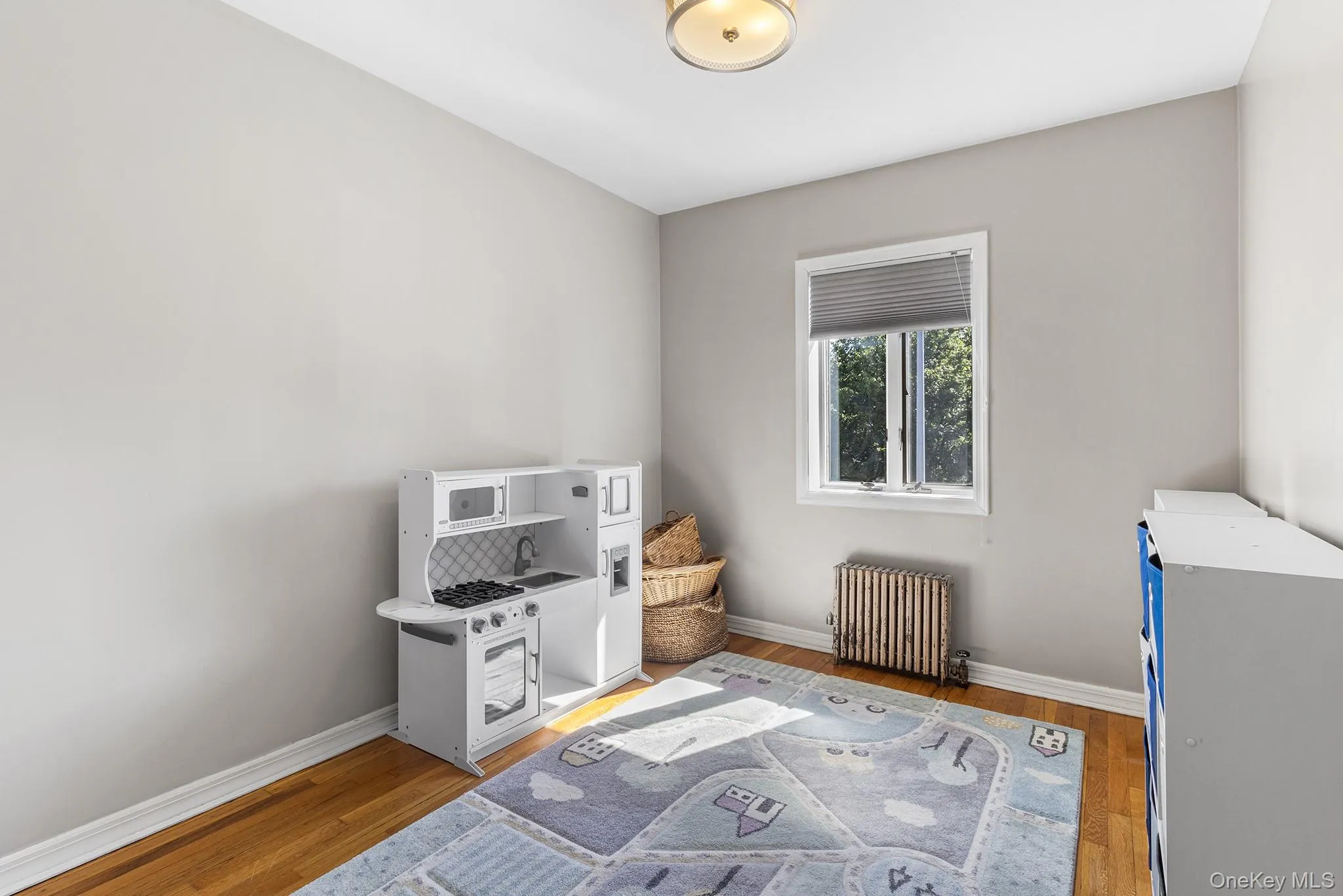 6159 81st Street, New York, NY, 3 Bedrooms Bedrooms, 6 Rooms Rooms,2 BathroomsBathrooms,Residential,For Rent,81st,0,KEY1018312 6159 81st Street, New York, NY, 3 Bedrooms Bedrooms, 6 Rooms Rooms,2 BathroomsBathrooms,Residential,For Rent,81st,0,KEY1018312