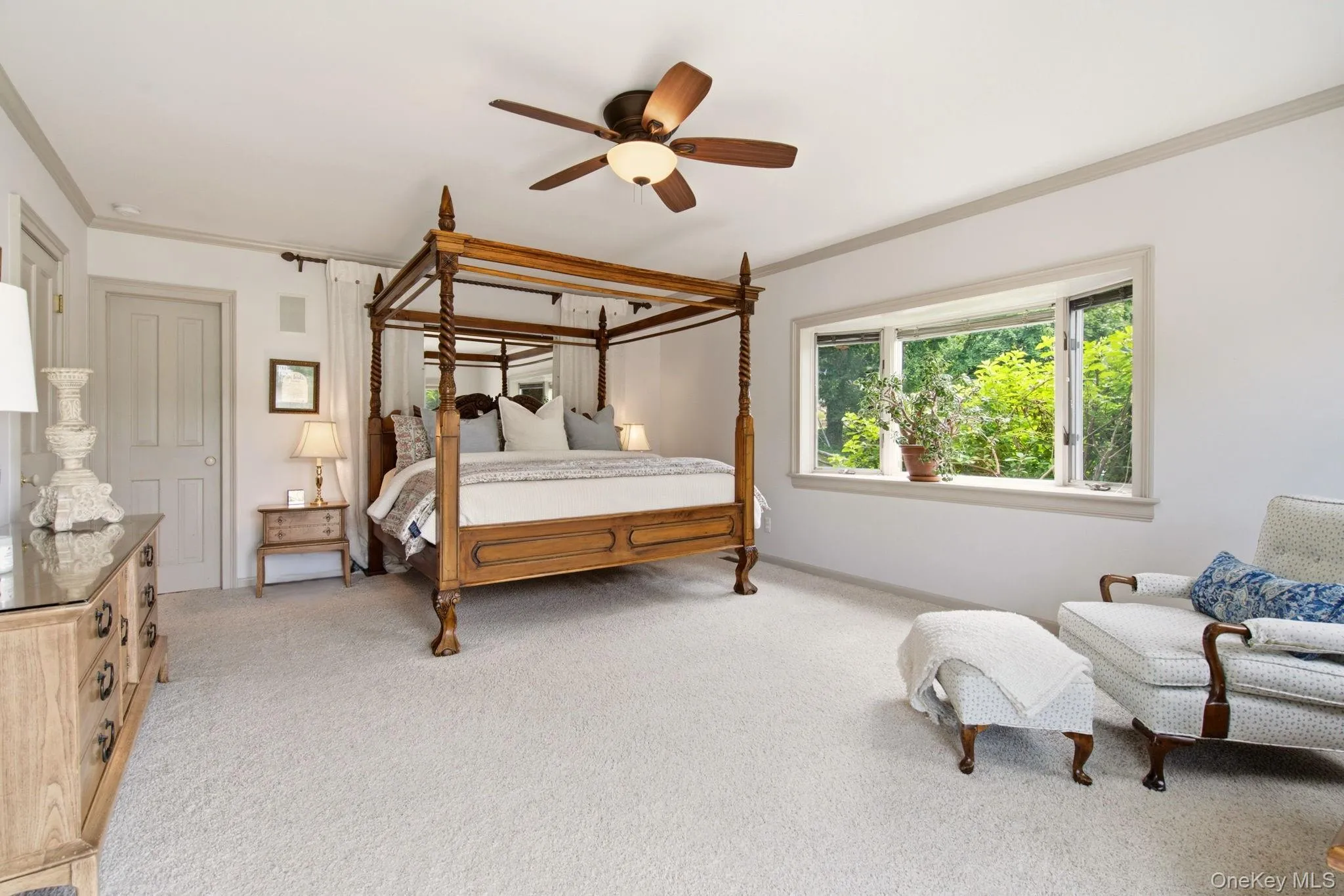 Spacious primary with bay window. Spacious primary with bay window.