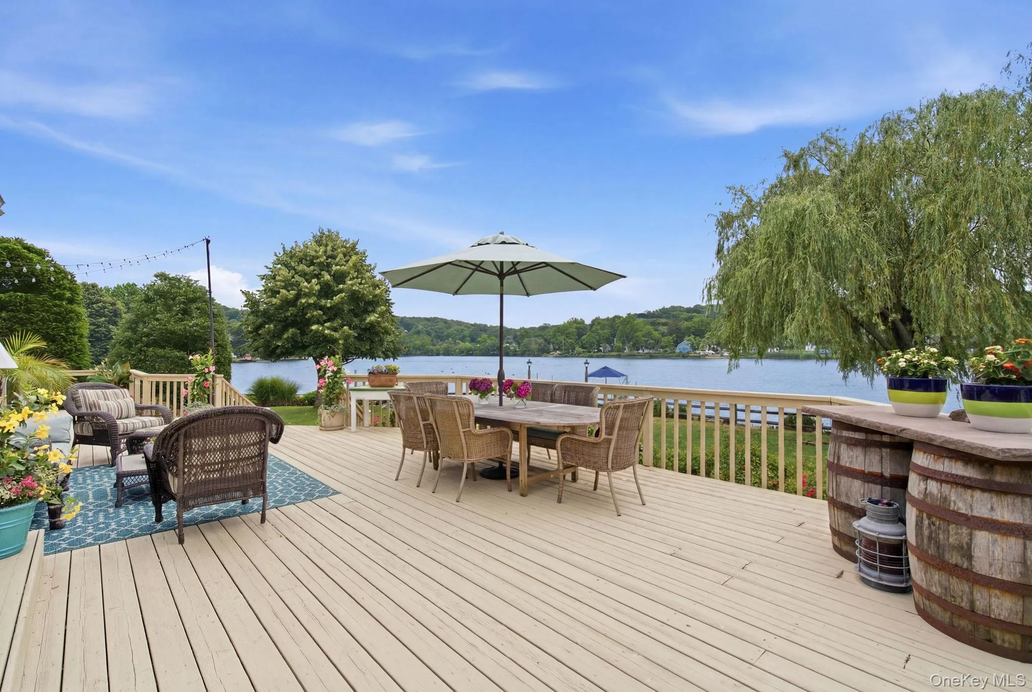 Enjoy Al Fresco dining with exceptional pond views. Enjoy Al Fresco dining with exceptional pond views.