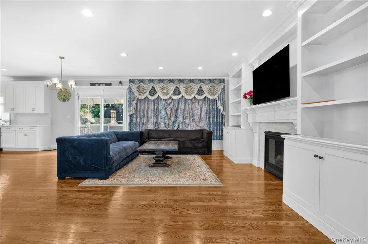 84 Choir Lane, Hempstead, NY, 5 Bedrooms Bedrooms, 12 Rooms Rooms,4 BathroomsBathrooms,Residential,For Rent,Choir,0,1018321 84 Choir Lane, Hempstead, NY, 5 Bedrooms Bedrooms, 12 Rooms Rooms,4 BathroomsBathrooms,Residential,For Rent,Choir,0,1018321
