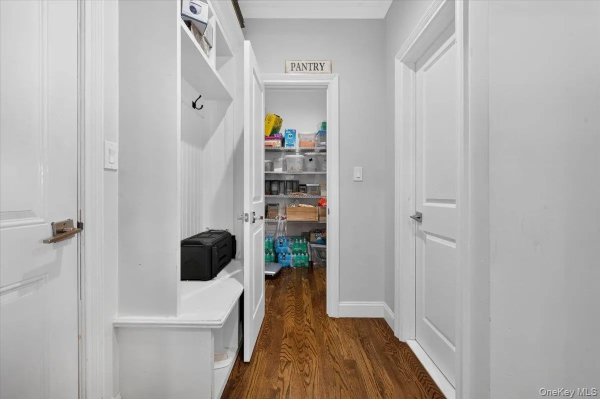 84 Choir Lane, Hempstead, NY, 5 Bedrooms Bedrooms, 12 Rooms Rooms,4 BathroomsBathrooms,Residential,For Rent,Choir,0,1018321 84 Choir Lane, Hempstead, NY, 5 Bedrooms Bedrooms, 12 Rooms Rooms,4 BathroomsBathrooms,Residential,For Rent,Choir,0,1018321