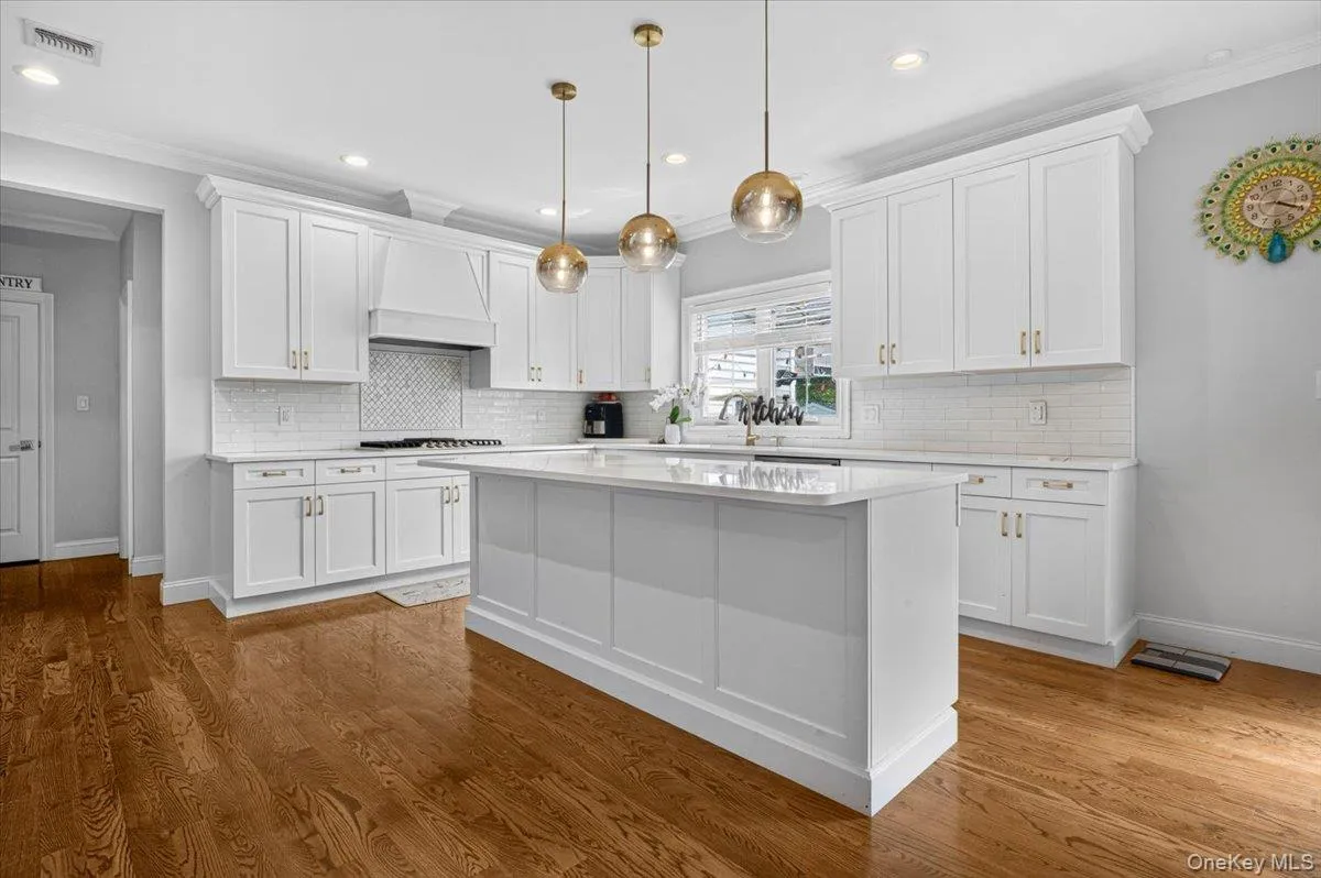 84 Choir Lane, Hempstead, NY, 5 Bedrooms Bedrooms, 12 Rooms Rooms,4 BathroomsBathrooms,Residential,For Rent,Choir,0,1018321 84 Choir Lane, Hempstead, NY, 5 Bedrooms Bedrooms, 12 Rooms Rooms,4 BathroomsBathrooms,Residential,For Rent,Choir,0,1018321