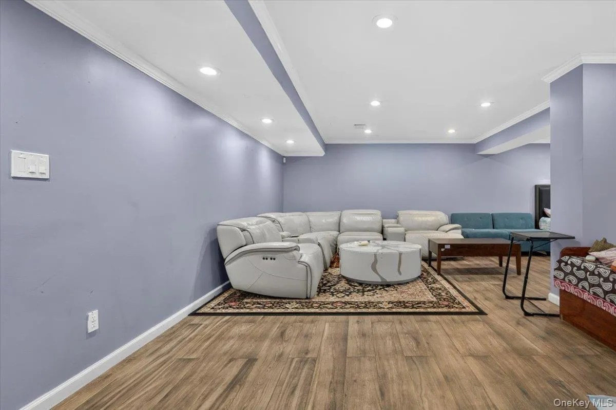 84 Choir Lane, Hempstead, NY, 5 Bedrooms Bedrooms, 12 Rooms Rooms,4 BathroomsBathrooms,Residential,For Rent,Choir,0,1018321 84 Choir Lane, Hempstead, NY, 5 Bedrooms Bedrooms, 12 Rooms Rooms,4 BathroomsBathrooms,Residential,For Rent,Choir,0,1018321