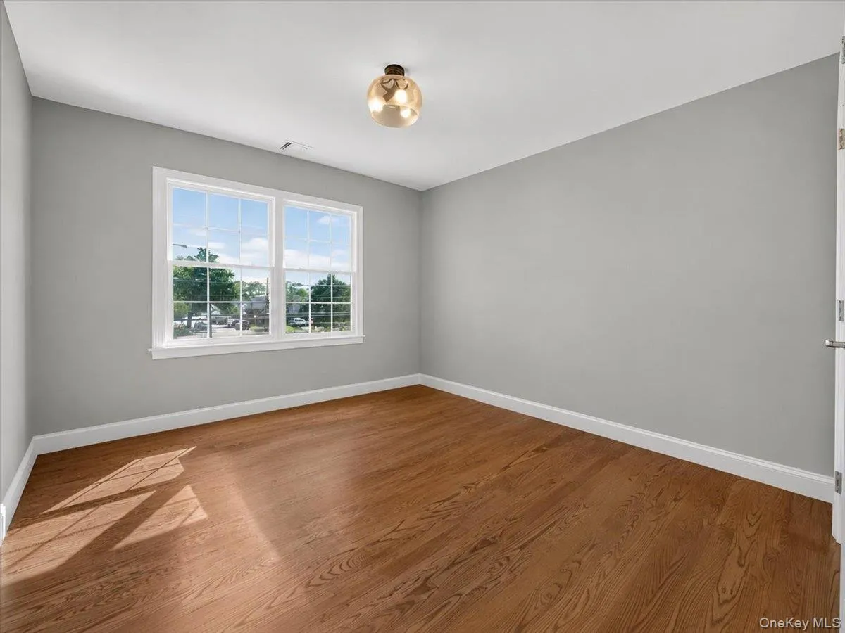 84 Choir Lane, Hempstead, NY, 5 Bedrooms Bedrooms, 12 Rooms Rooms,4 BathroomsBathrooms,Residential,For Rent,Choir,0,1018321 84 Choir Lane, Hempstead, NY, 5 Bedrooms Bedrooms, 12 Rooms Rooms,4 BathroomsBathrooms,Residential,For Rent,Choir,0,1018321