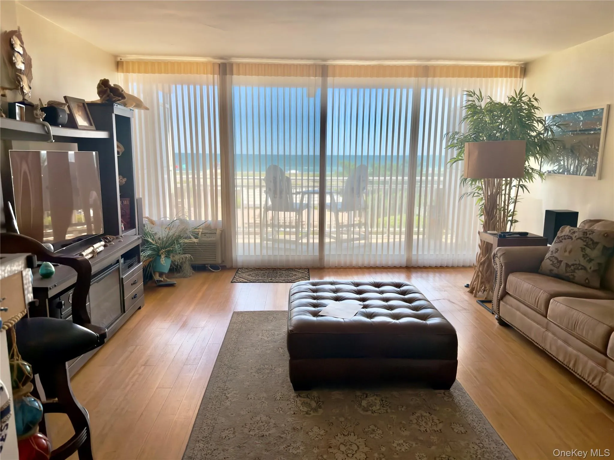 830 Shore Road, Long Beach, NY, 1 Bedroom Bedrooms, 1 Room Rooms,1 BathroomBathrooms,Residential Lease,For Rent,Shore,0,1018323 830 Shore Road, Long Beach, NY, 1 Bedroom Bedrooms, 1 Room Rooms,1 BathroomBathrooms,Residential Lease,For Rent,Shore,0,1018323