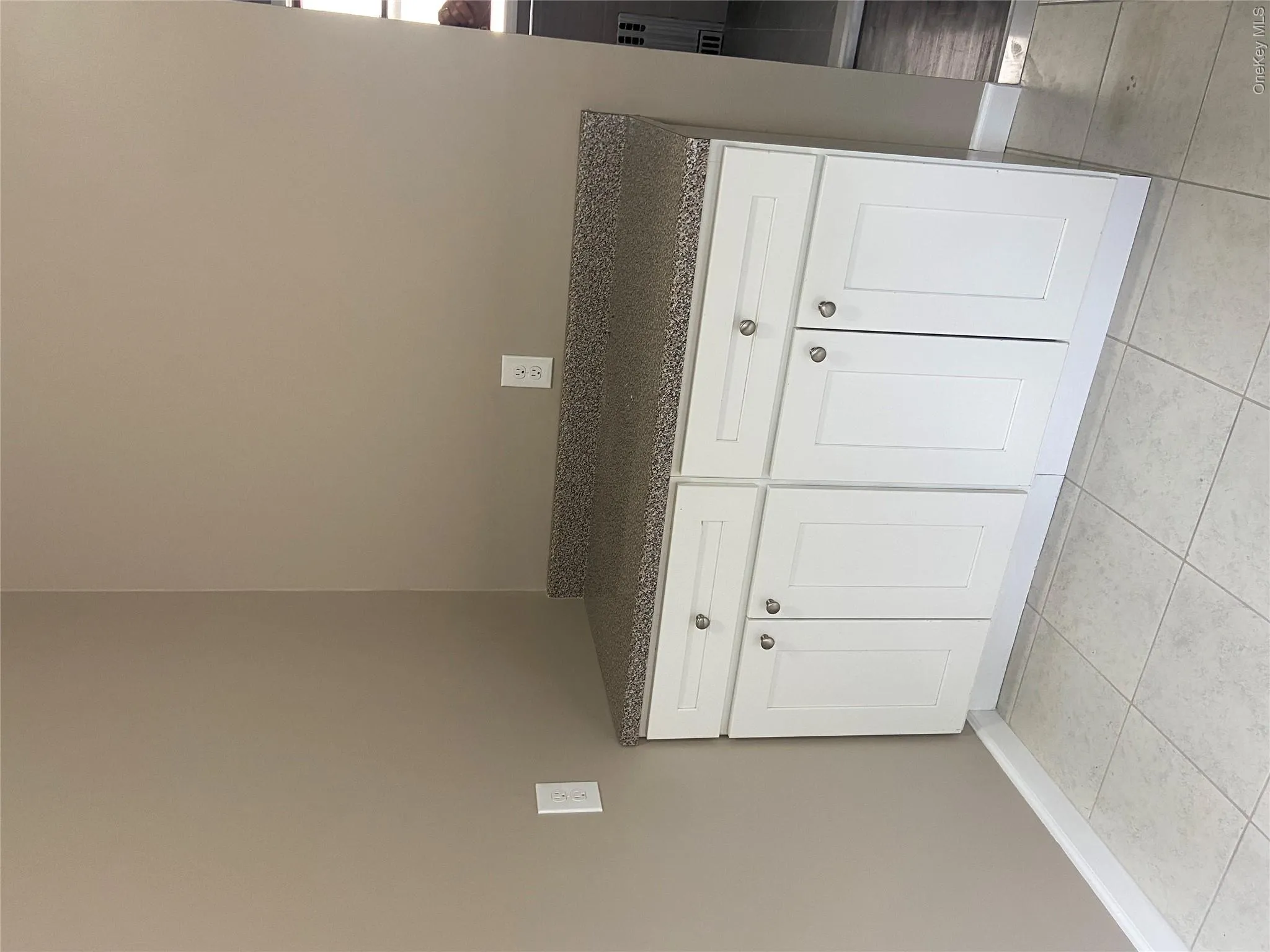 85-15 85th Street, New York, NY, 2 Bedrooms Bedrooms, 5 Rooms Rooms,1 BathroomBathrooms,Residential Lease,For Rent,85th,0,KEY1018324 85-15 85th Street, New York, NY, 2 Bedrooms Bedrooms, 5 Rooms Rooms,1 BathroomBathrooms,Residential Lease,For Rent,85th,0,KEY1018324