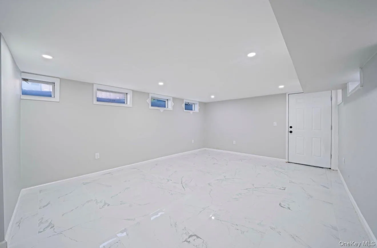 530 Washington Avenue, Hempstead, NY, 3 Bedrooms Bedrooms, 9 Rooms Rooms,2 BathroomsBathrooms,Residential,For Rent,Washington,0,1018328 530 Washington Avenue, Hempstead, NY, 3 Bedrooms Bedrooms, 9 Rooms Rooms,2 BathroomsBathrooms,Residential,For Rent,Washington,0,1018328