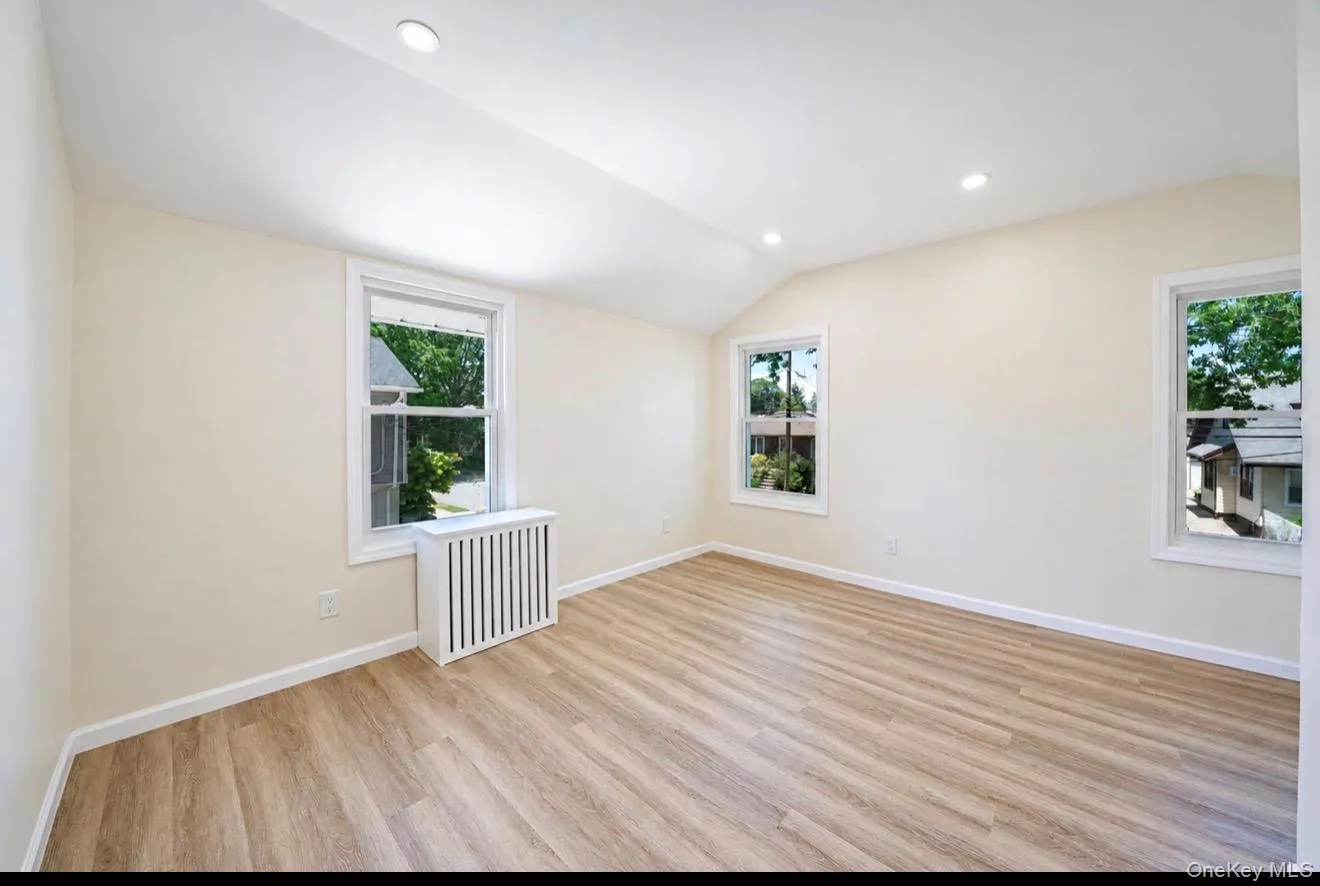 530 Washington Avenue, Hempstead, NY, 3 Bedrooms Bedrooms, 9 Rooms Rooms,2 BathroomsBathrooms,Residential,For Rent,Washington,0,1018328 530 Washington Avenue, Hempstead, NY, 3 Bedrooms Bedrooms, 9 Rooms Rooms,2 BathroomsBathrooms,Residential,For Rent,Washington,0,1018328