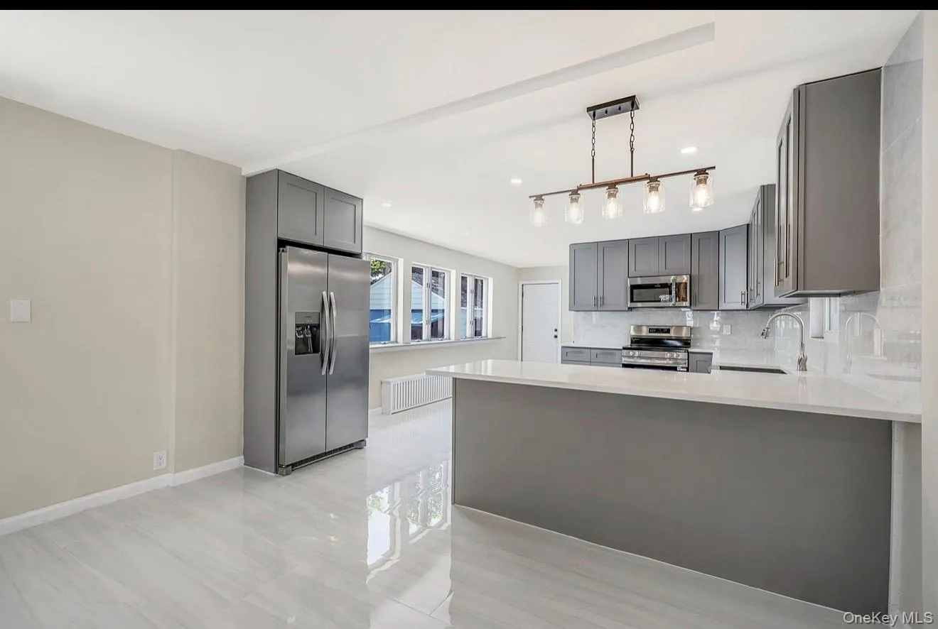 530 Washington Avenue, Hempstead, NY, 3 Bedrooms Bedrooms, 9 Rooms Rooms,2 BathroomsBathrooms,Residential,For Rent,Washington,0,1018328 530 Washington Avenue, Hempstead, NY, 3 Bedrooms Bedrooms, 9 Rooms Rooms,2 BathroomsBathrooms,Residential,For Rent,Washington,0,1018328