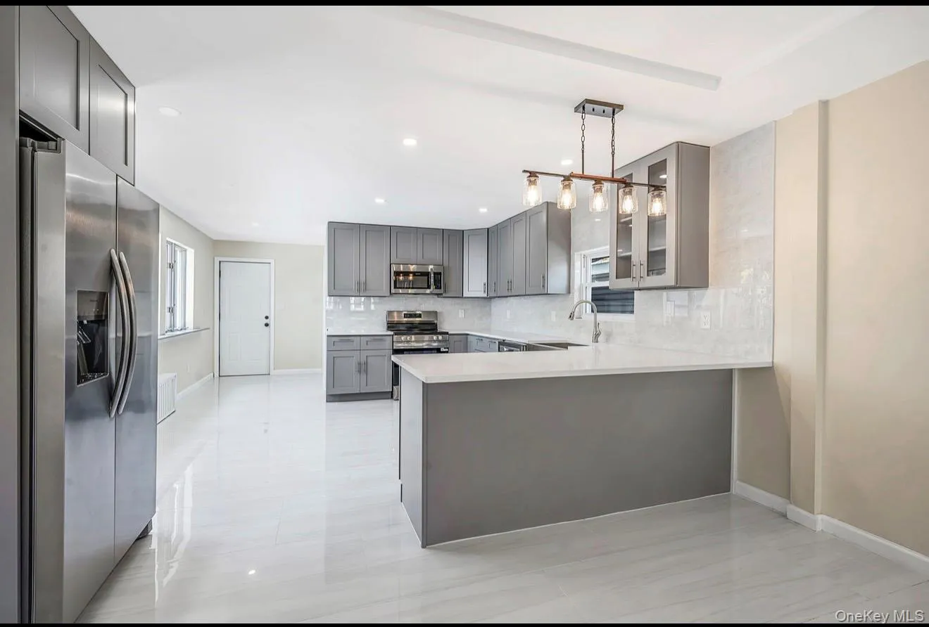 530 Washington Avenue, Hempstead, NY, 3 Bedrooms Bedrooms, 9 Rooms Rooms,2 BathroomsBathrooms,Residential,For Rent,Washington,0,1018328 530 Washington Avenue, Hempstead, NY, 3 Bedrooms Bedrooms, 9 Rooms Rooms,2 BathroomsBathrooms,Residential,For Rent,Washington,0,1018328